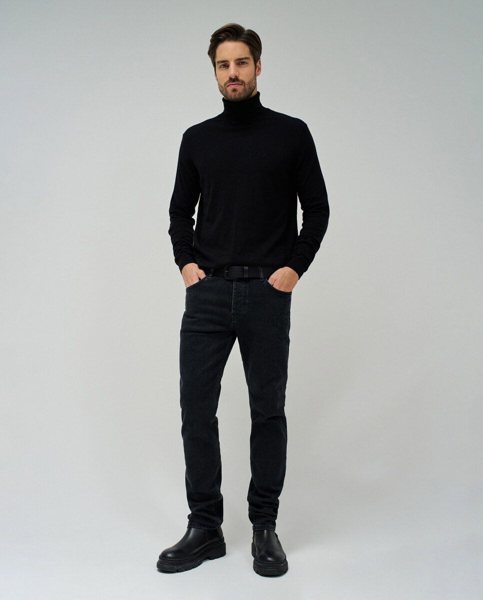 Vaquero de hombre regular en color negro · Salsa Jeans · El Corte