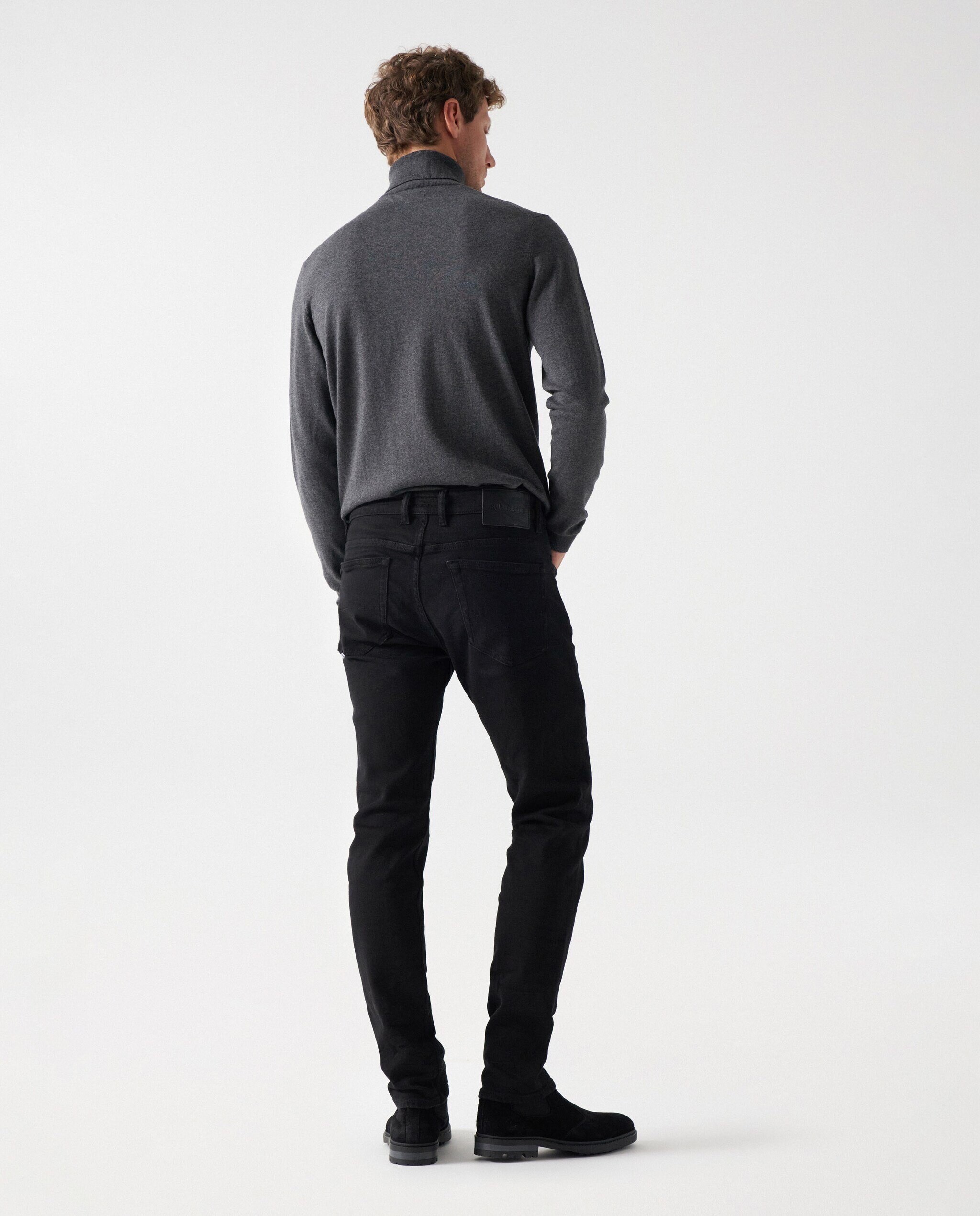 Pantalon vaquero negro online hombre el corte ingles