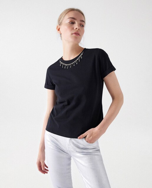 Imagen 0 de Camiseta de mujer manga corta con aplicaciones