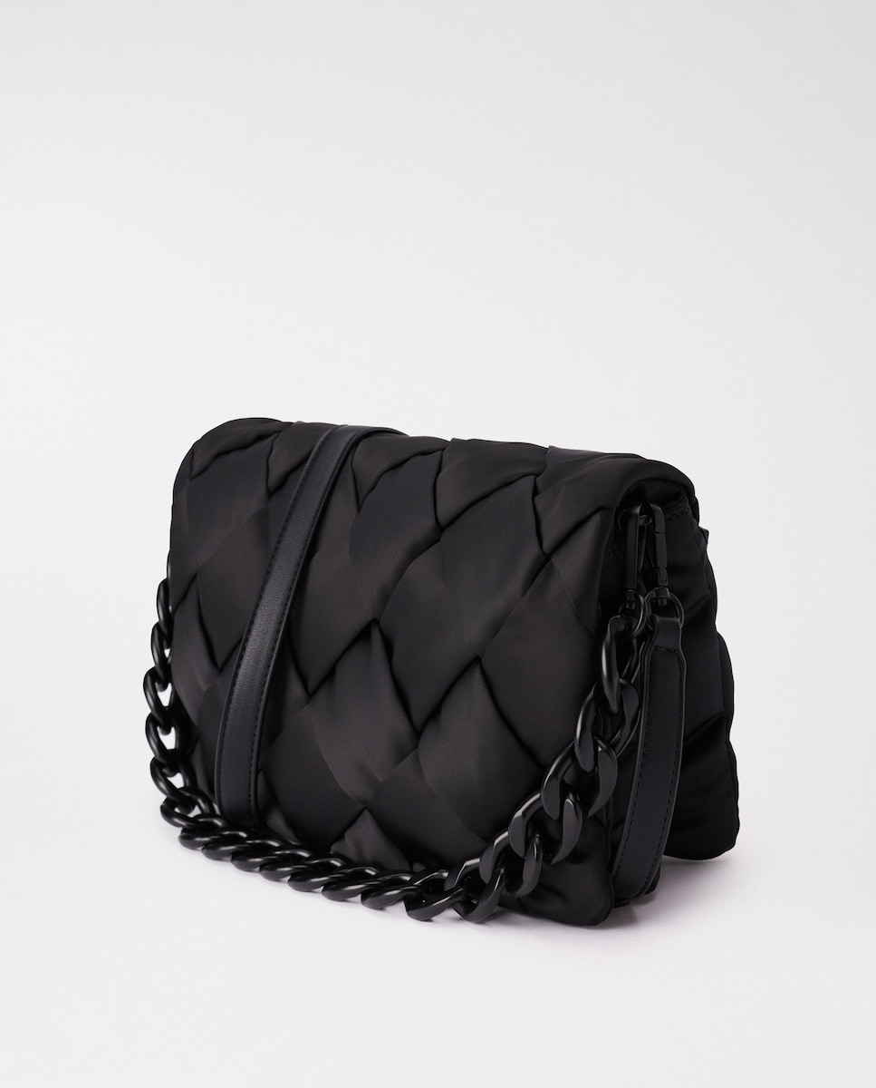 Bandolera de mujer en color negro con solapa · Salsa Jeans · El