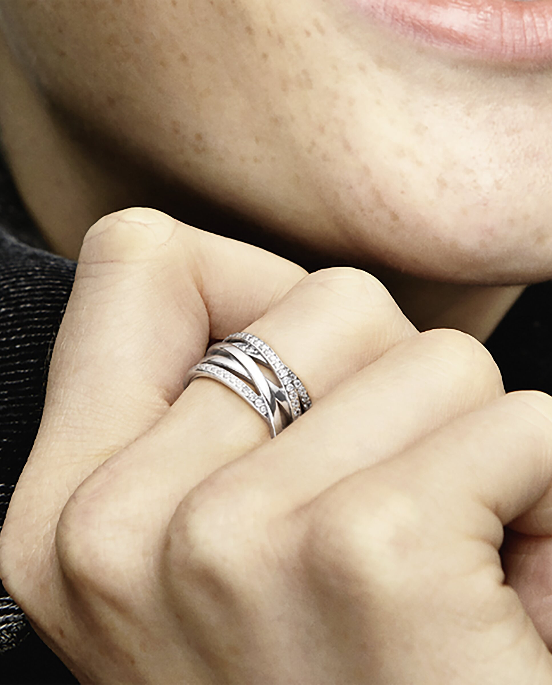 Imagen 4 de Anillo en plata de ley Entrelazados - PANDORA - Blanco Blanco