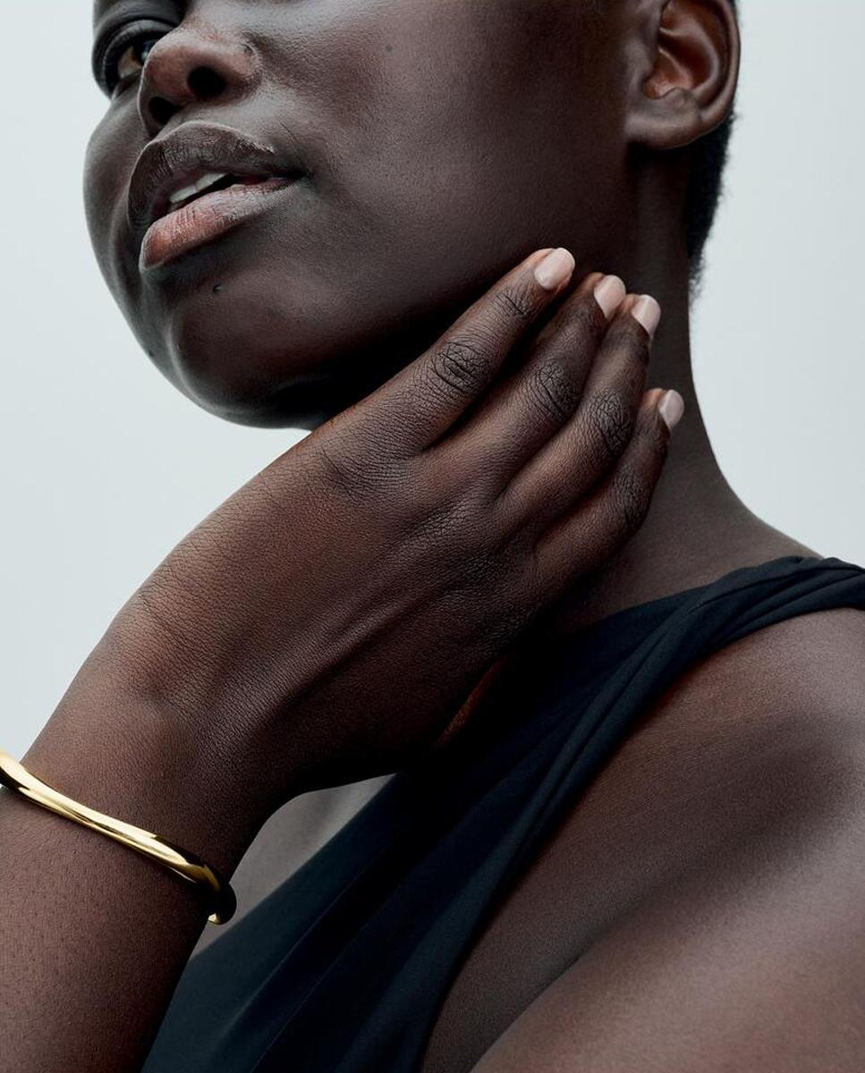 Imagen 3 de Pulsera rígida abierta forma orgánica - Oro Oro