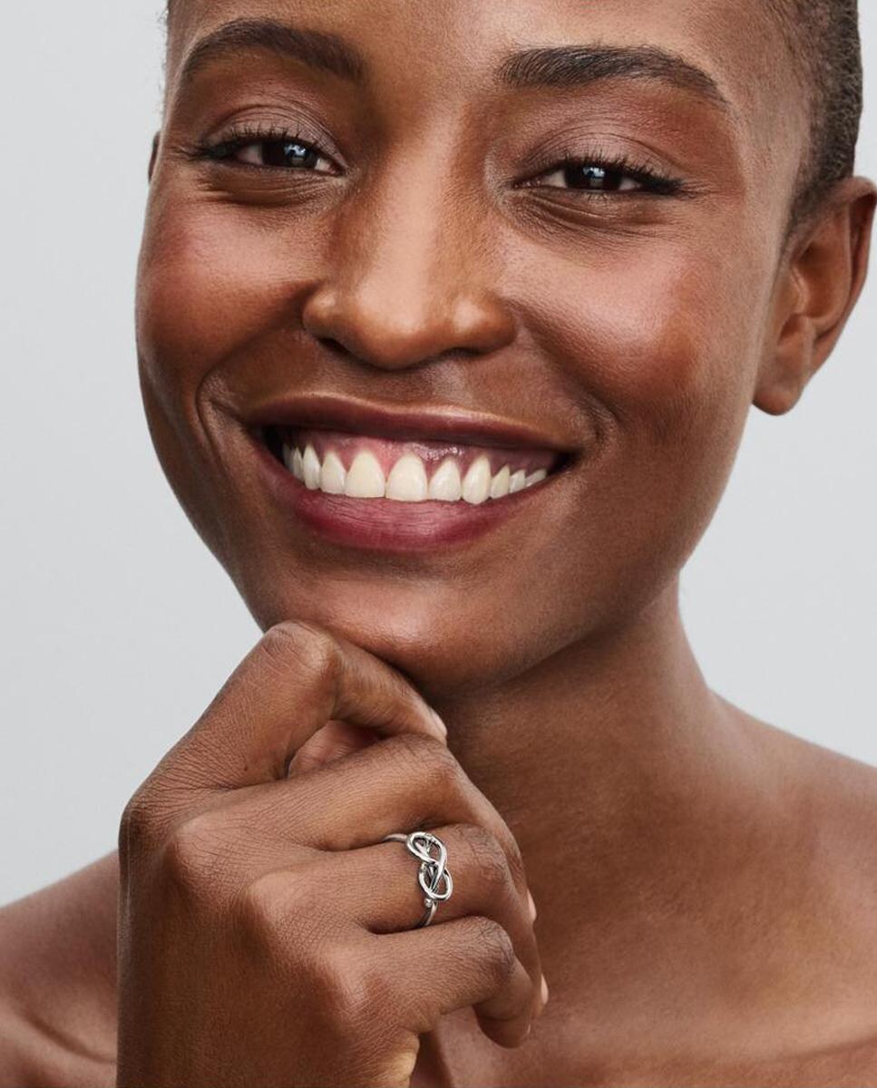 Anillo en plata de ley Nudo Infinito 10/50 Blanco