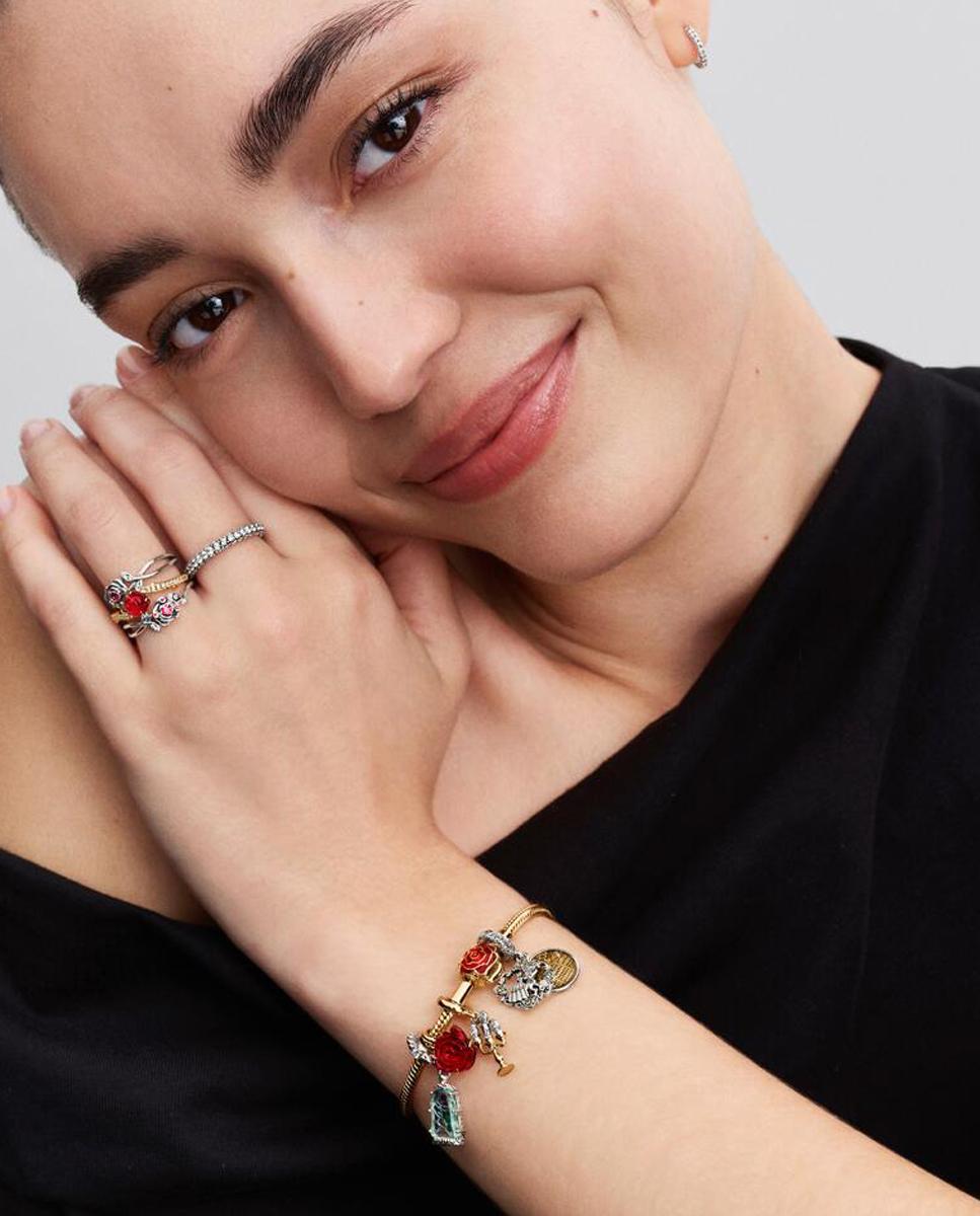 Imagen 3 de Anillo Rosa Encantada de La Bella y la Bestia de Disney - PANDORA - Rojo Rojo