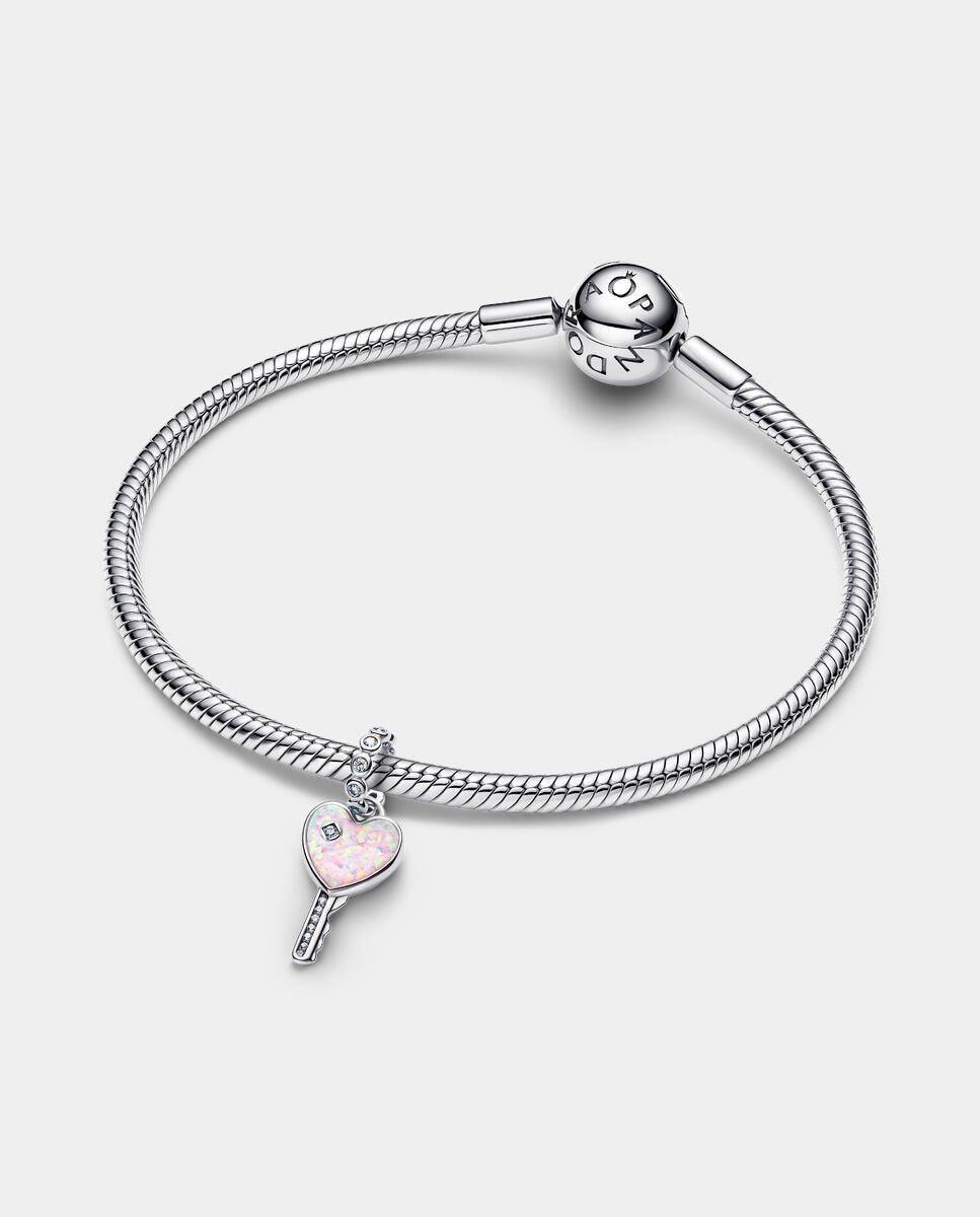 Imagen 2 de Charm en plata de ley colgante llave corazón opalescente - PANDORA - Rosa Rosa