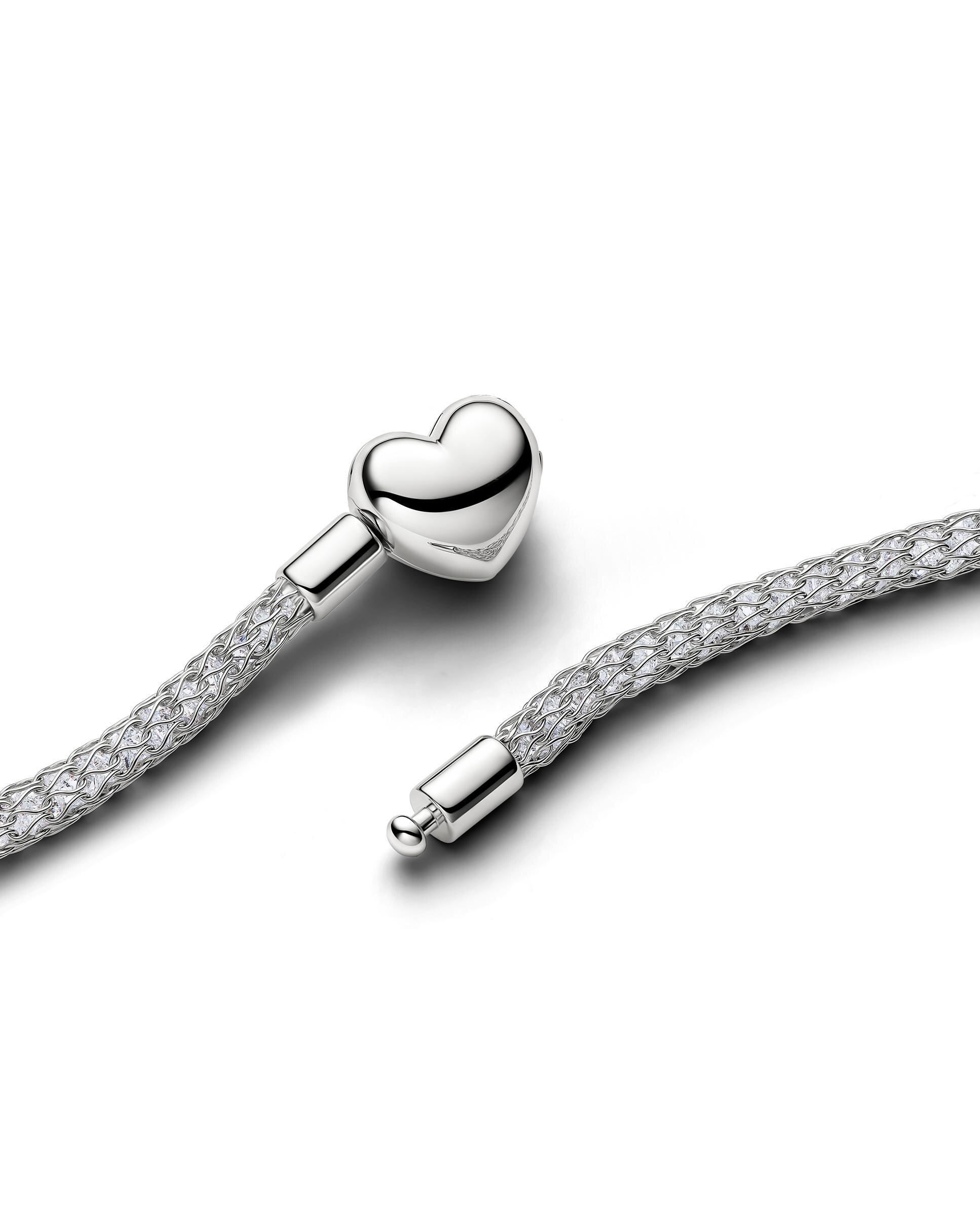 Imagen 2 de Collar cadena de tachuelas con cierre de corazón - PANDORA - Blanco Blanco