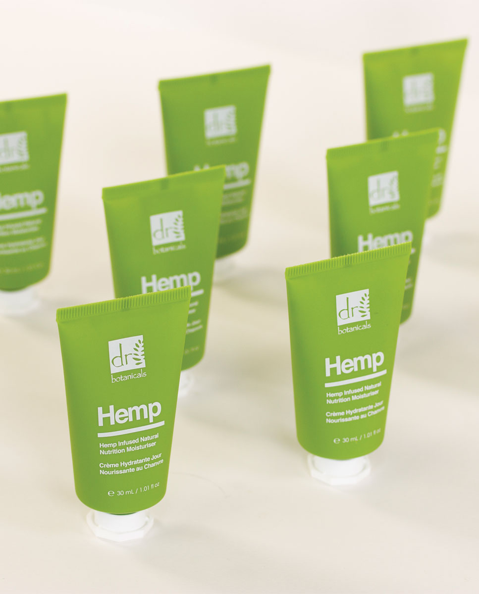 Imagen 5 de Crema hidratante natural con infusión de cáñamo 30 ml Apothecary by Dr Botanicals - 700 30 ml 700