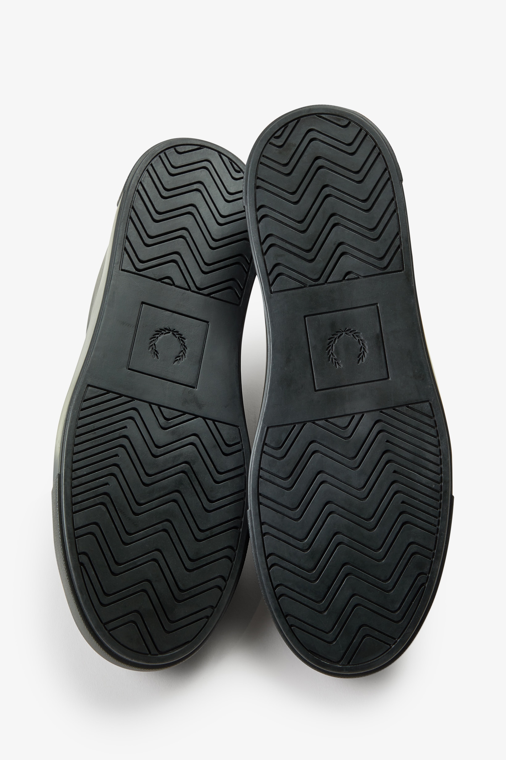 Sapatilhas unisexo 'B71' em pele Fred Perry Verde-escuro-4