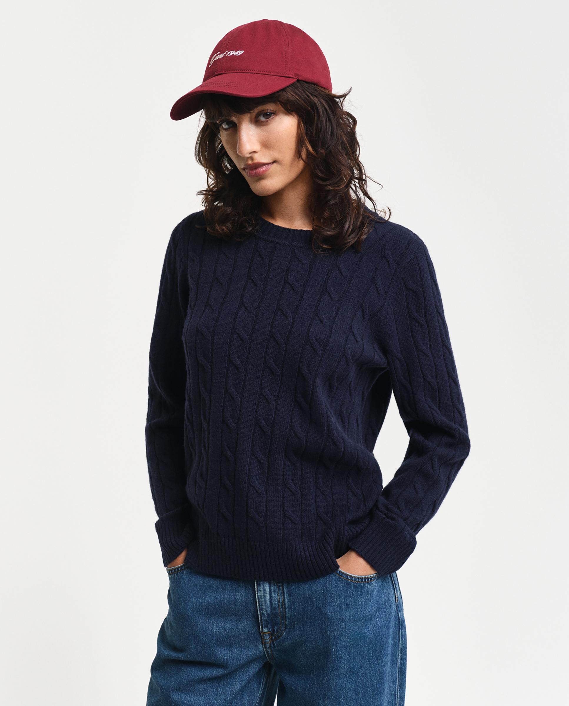 Jersey de mujer de cuello redondo y punto en ochos
