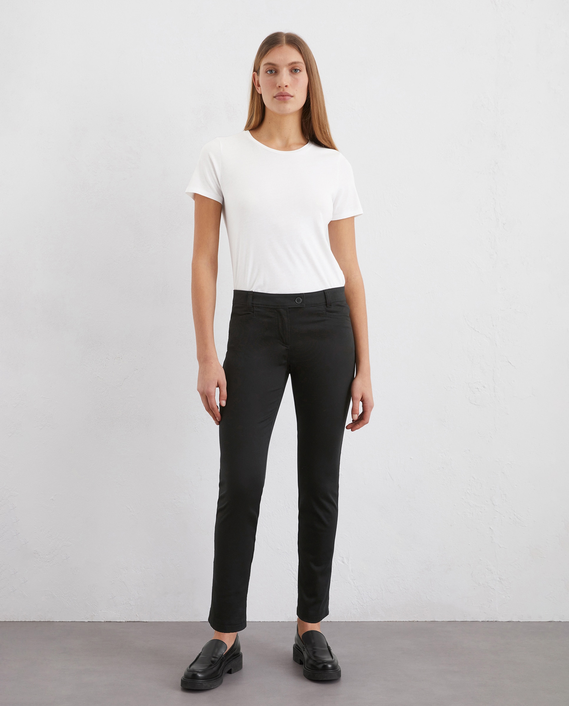 MARC O'POLO - Pantalón de mujer modelo Laxå slim from Smooth Sateen Stretch.