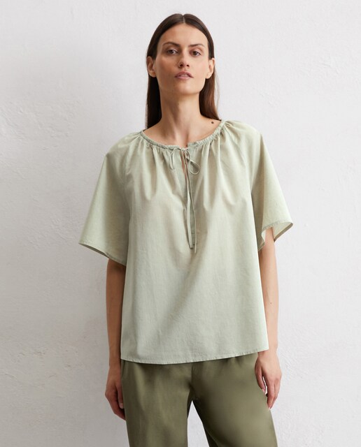 Imagen 0 de Blusa de mujer relajada de manga corta de algodón chambray