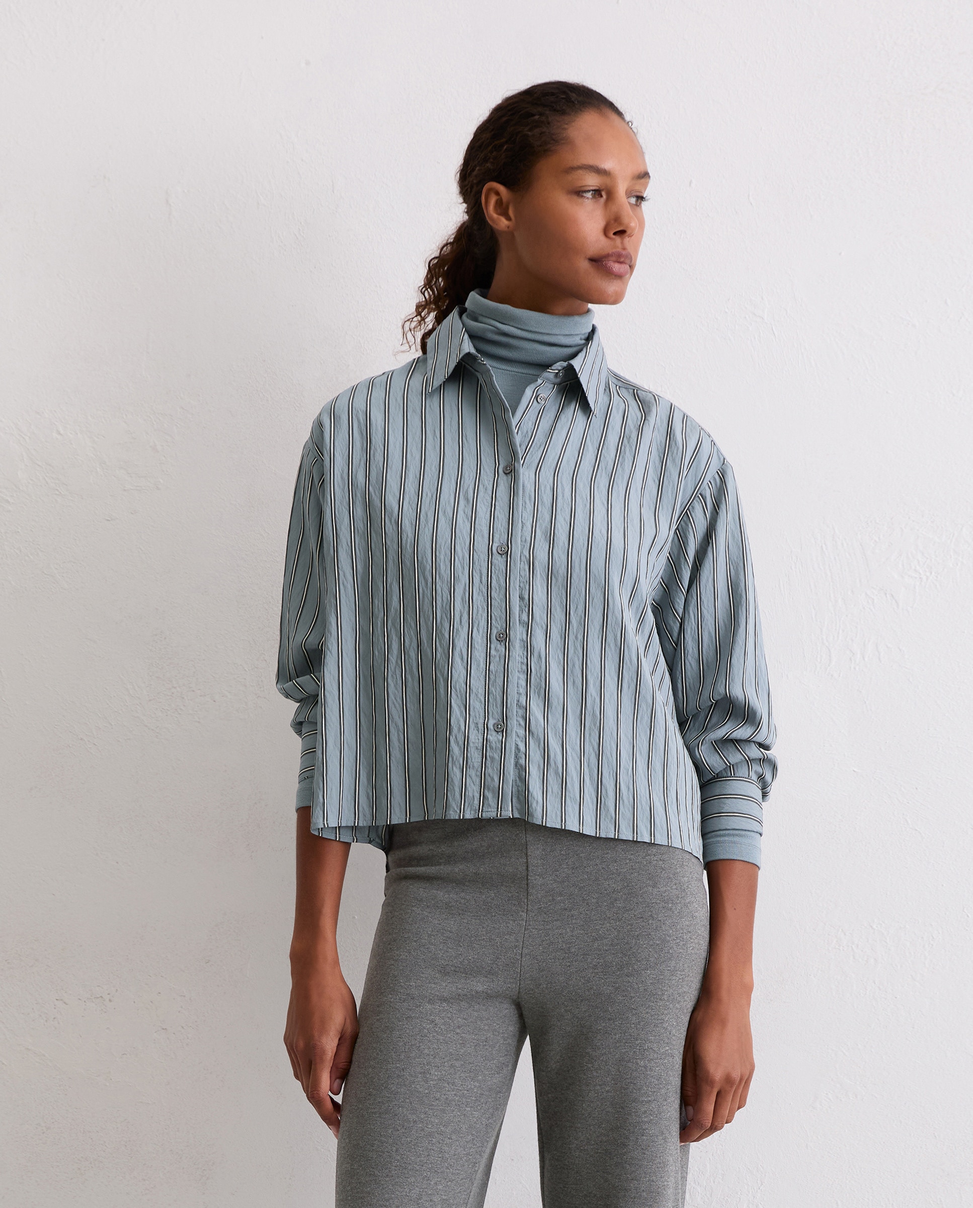 Imagen 0 de Blusa de mujer a rayas relajada cropped de LENZING ECOVERO