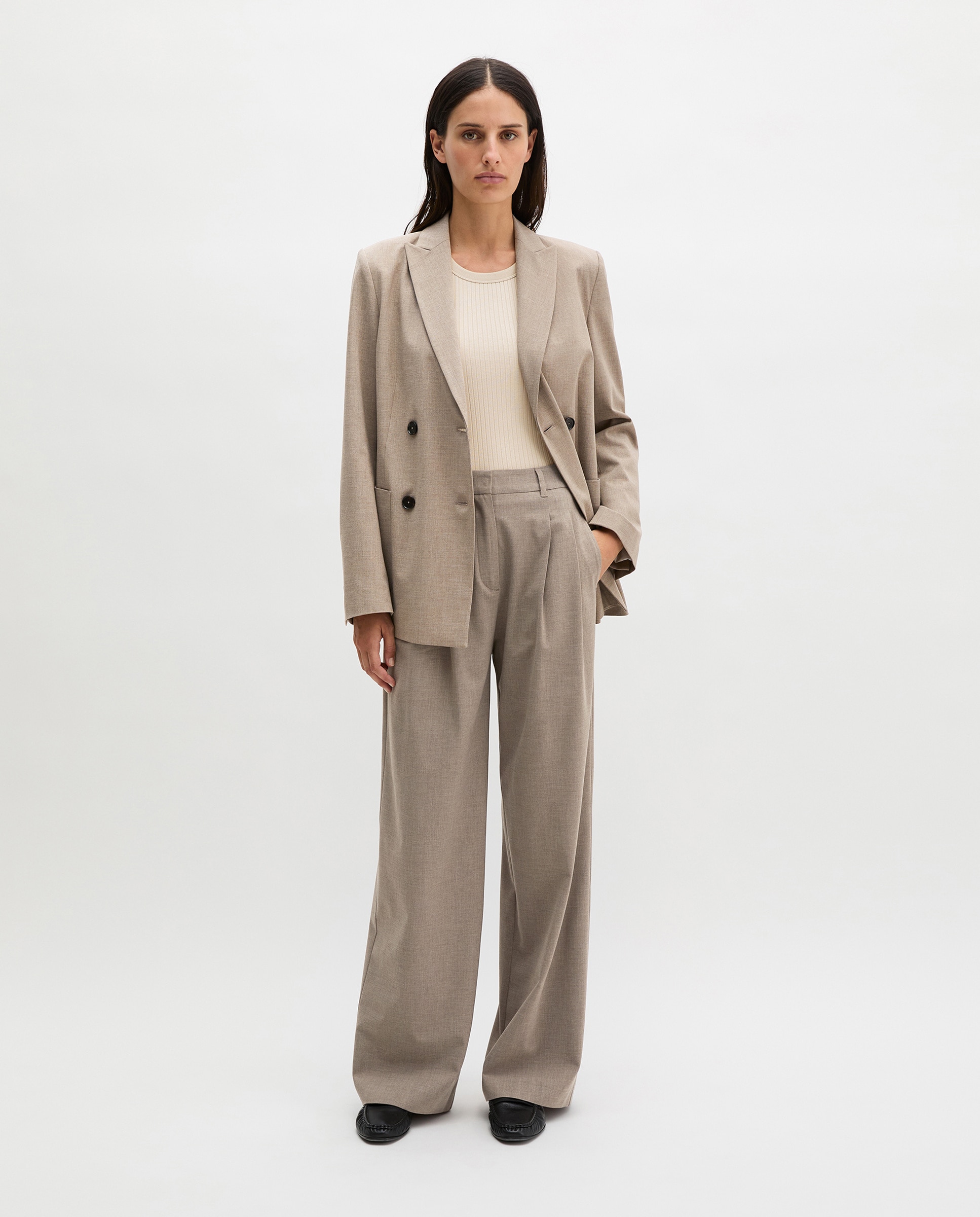 Imagen 0 de Blazer de mujer slim de doble botonadura de Summer Wool Marrón claro