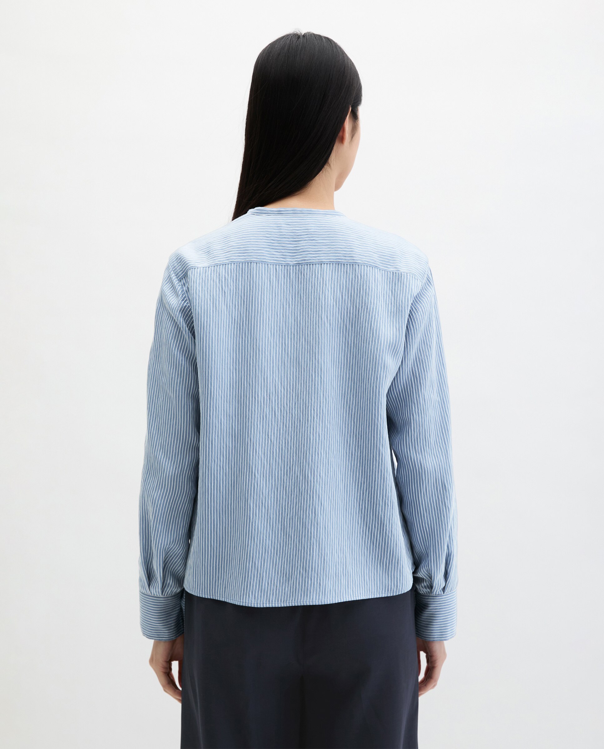 Blusa de mujer de rayas arrugadas en forma de A de LENZING ECOVERO - MARC  O'POLO - Azul celeste Azul celeste-2