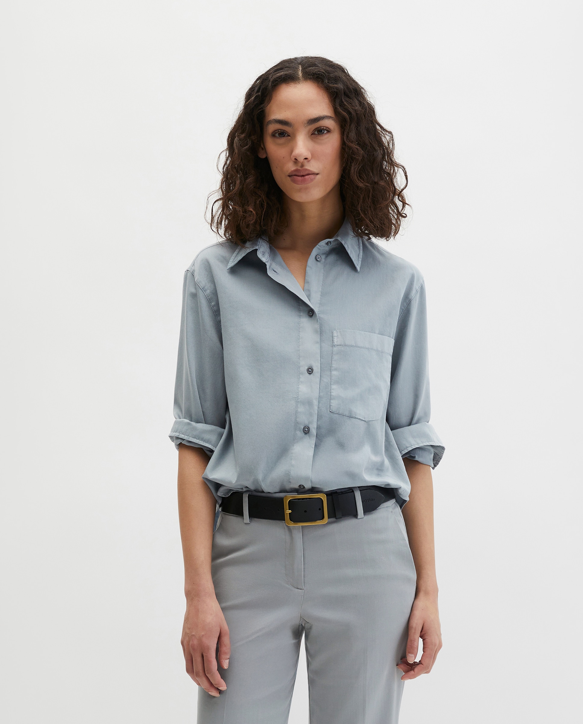 Imagen 0 de Blusa de mujer corta relajada de satén de algodón Gris claro