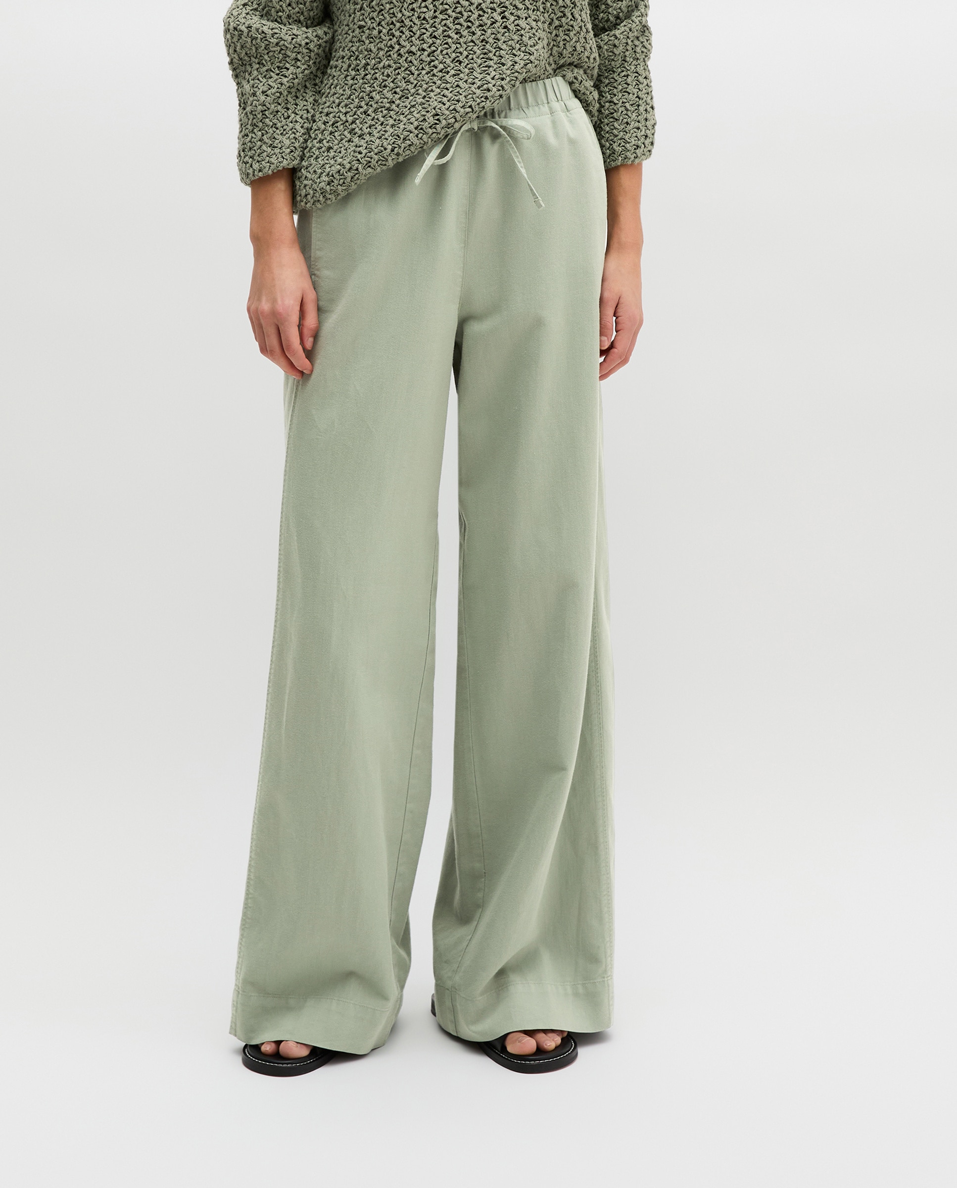 Pantalones de mujer anchos confeccionado en mezcla de algodón orgánico-TENCEL™ lyocell-linen - MARC  O'POLO - Verde Verde-3