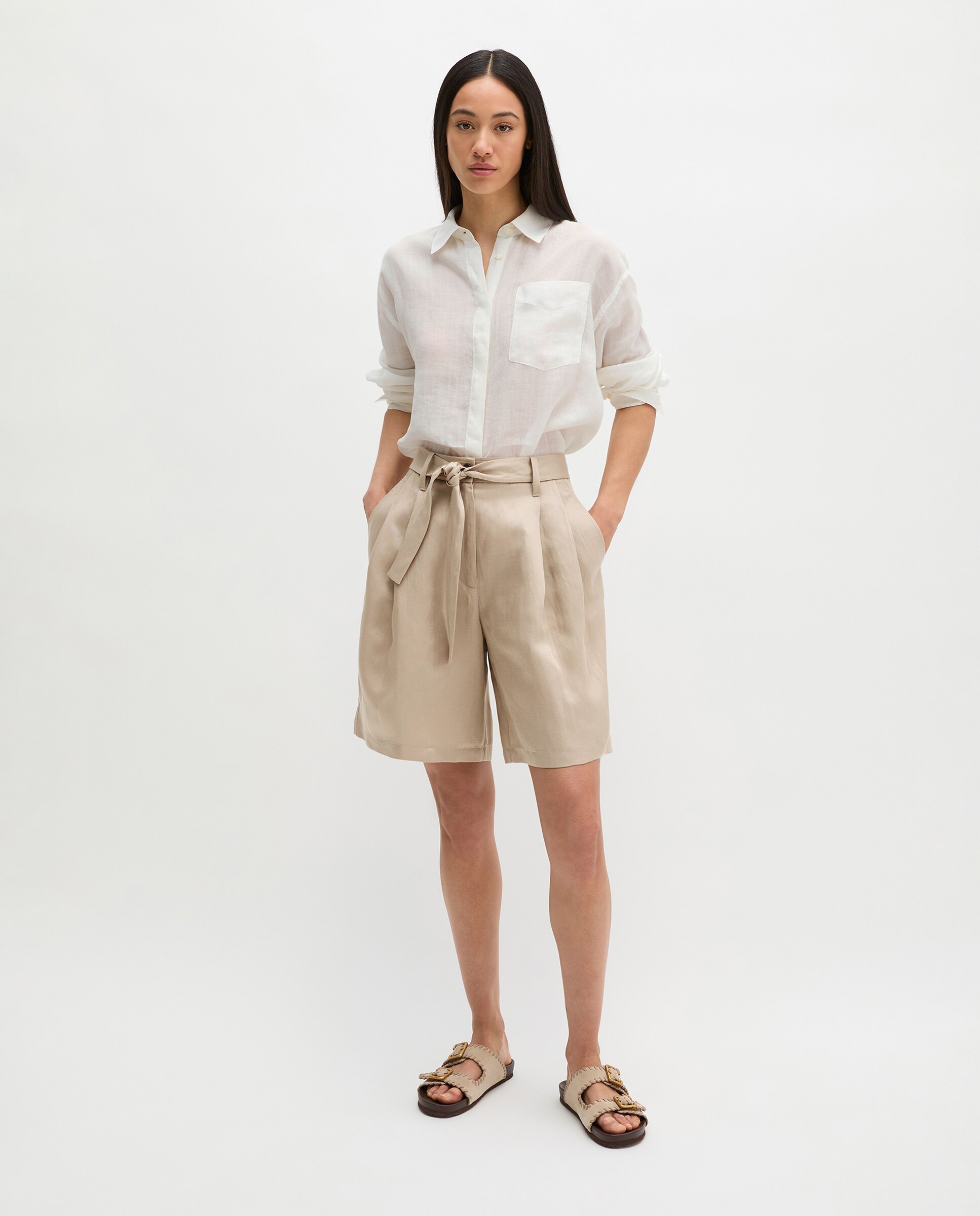 MARC O'POLO - Pantalones cortos plisados a medida fabricado con tencel™ lyocell.