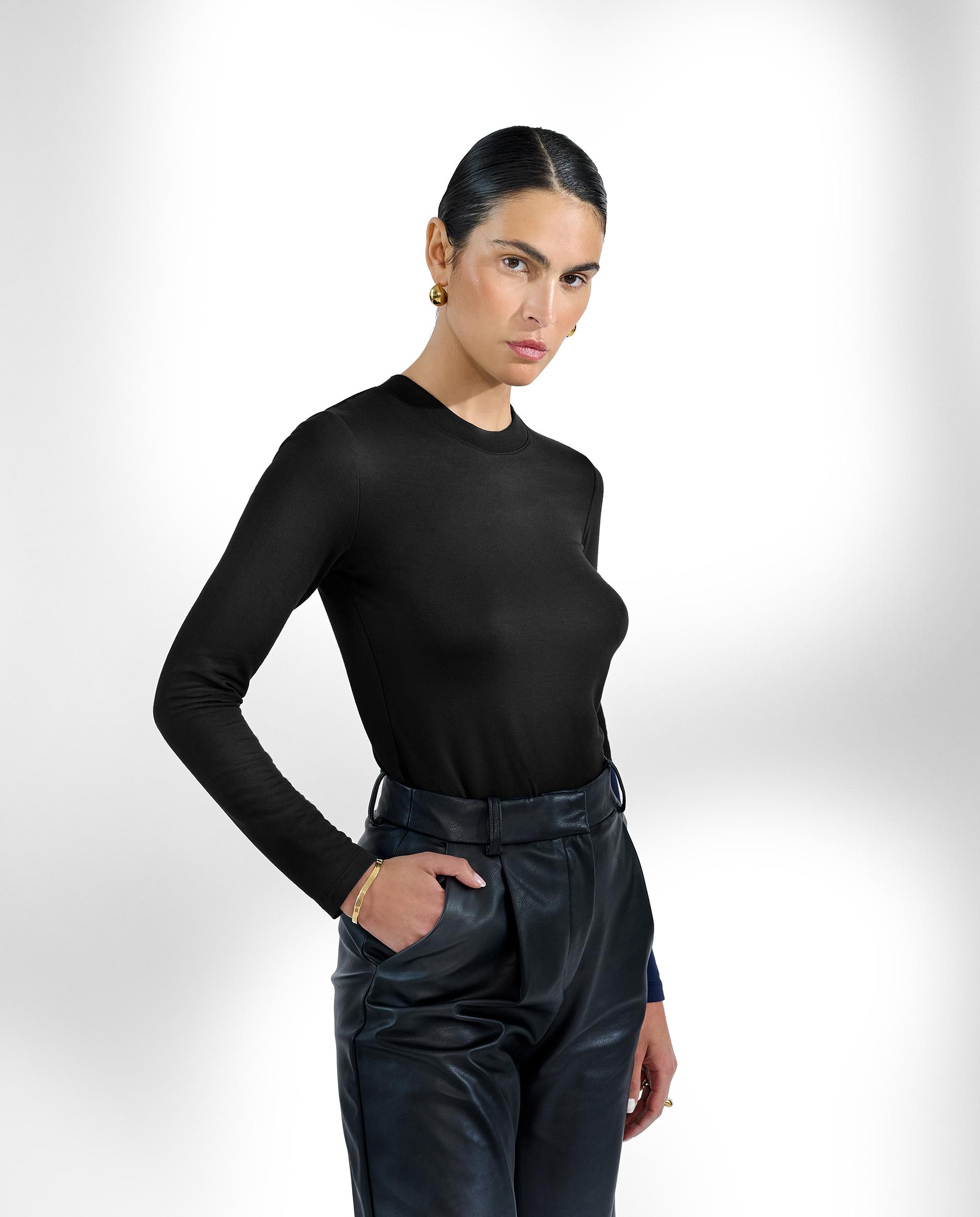 Imagen 0 de Camiseta de mujer ajustada de manga larga Negro