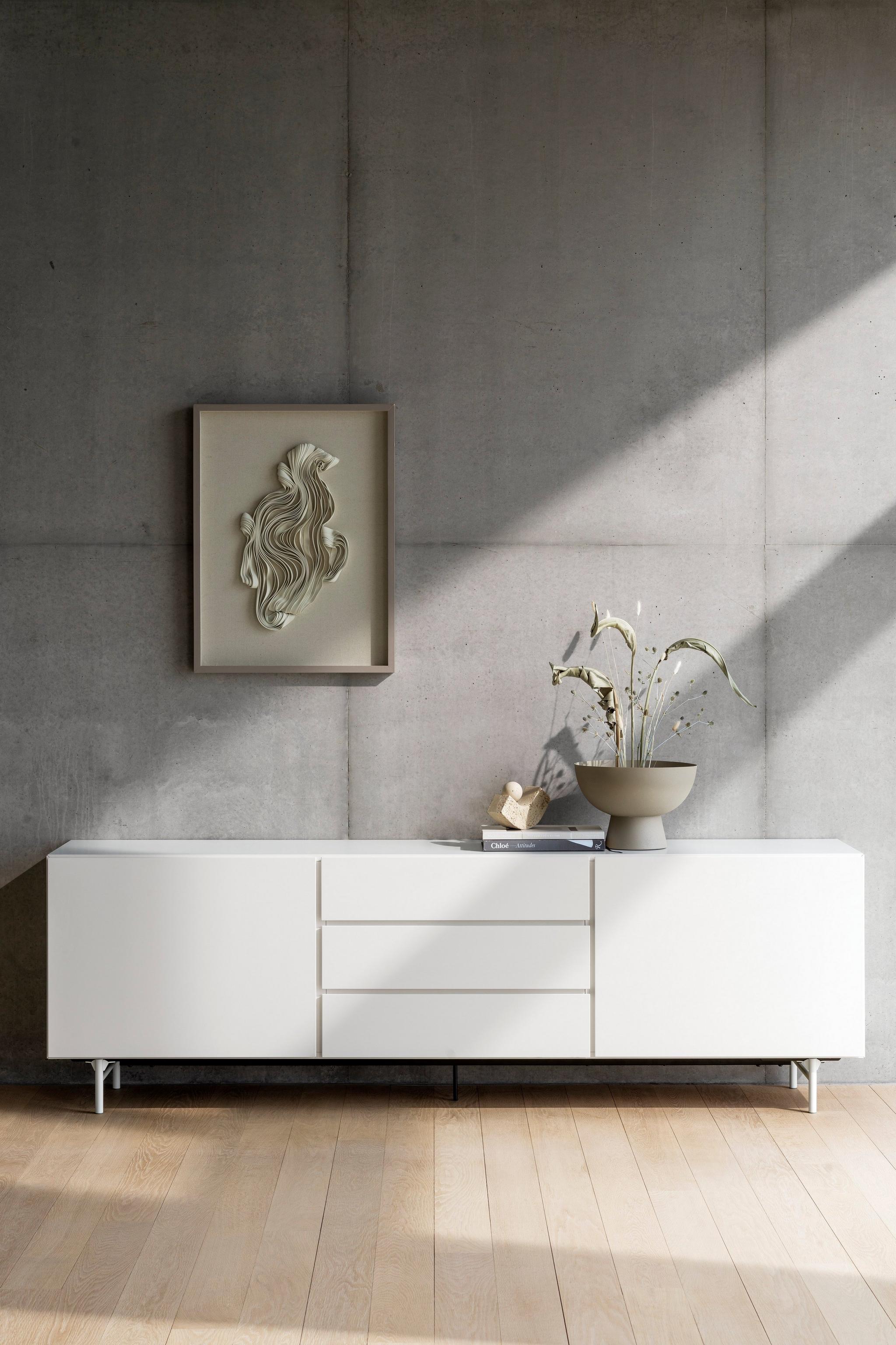 Imagen 3 de Aparador lacado de 2 puertas con 3 cajones liso Lugano grande lacado BoConcept - Gris ceniza Gris ceniza