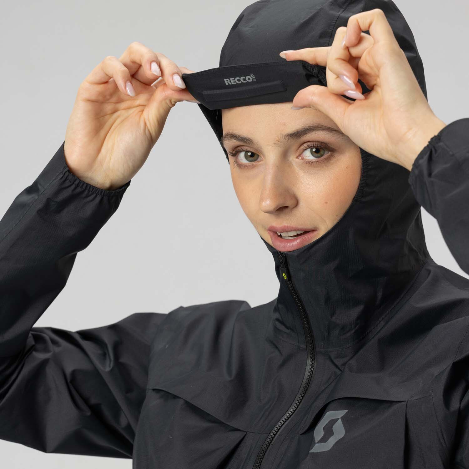 Imagen 4 de Chaqueta impermeable de running de mujer ENDURANCE SL WP Scott - Negro Negro