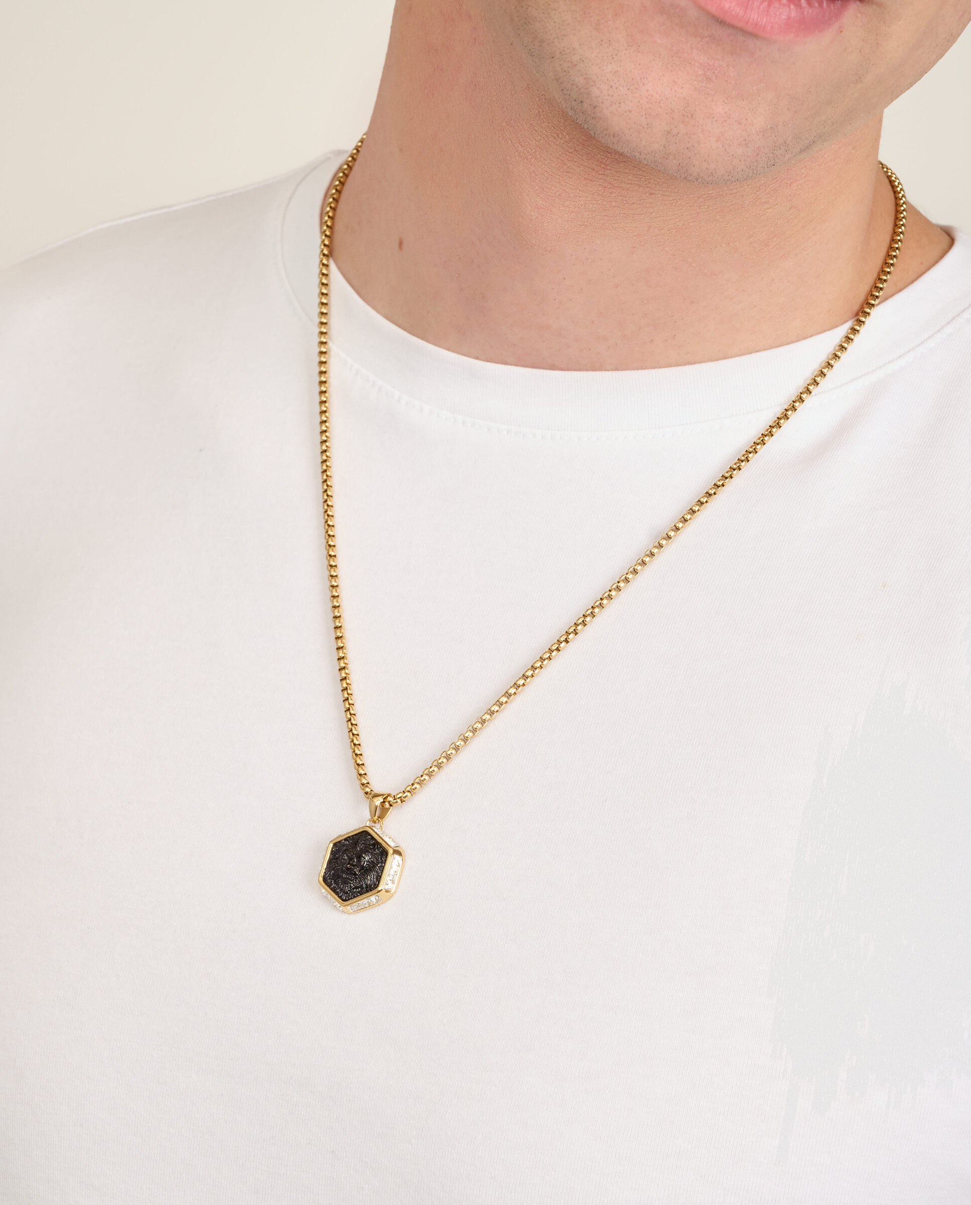 Imagen 2 de Collar de hombre lion king de acero - Guess - Oro Oro