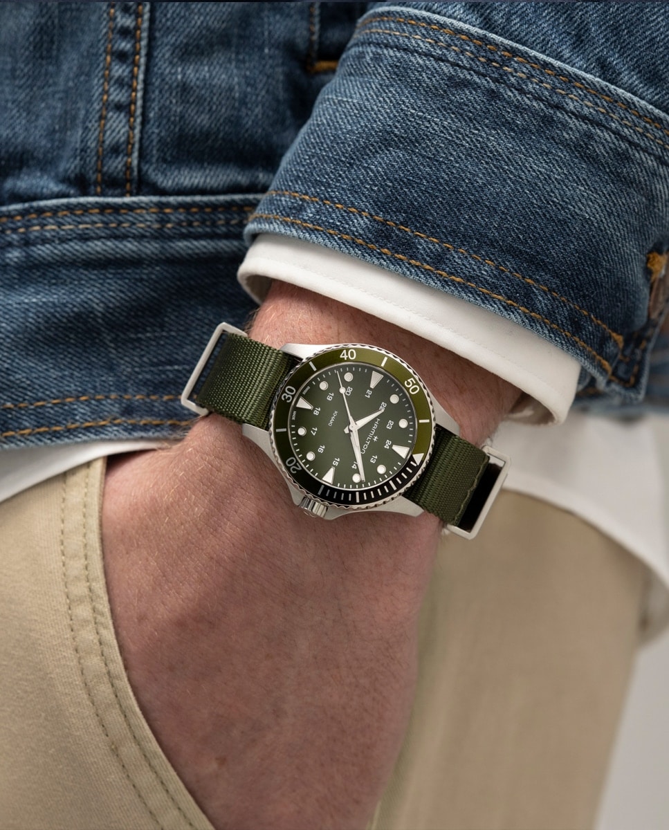 Reloj de hombre Khaki Navy Scuba de 37 mm H82241961 con correa textil Verde-4
