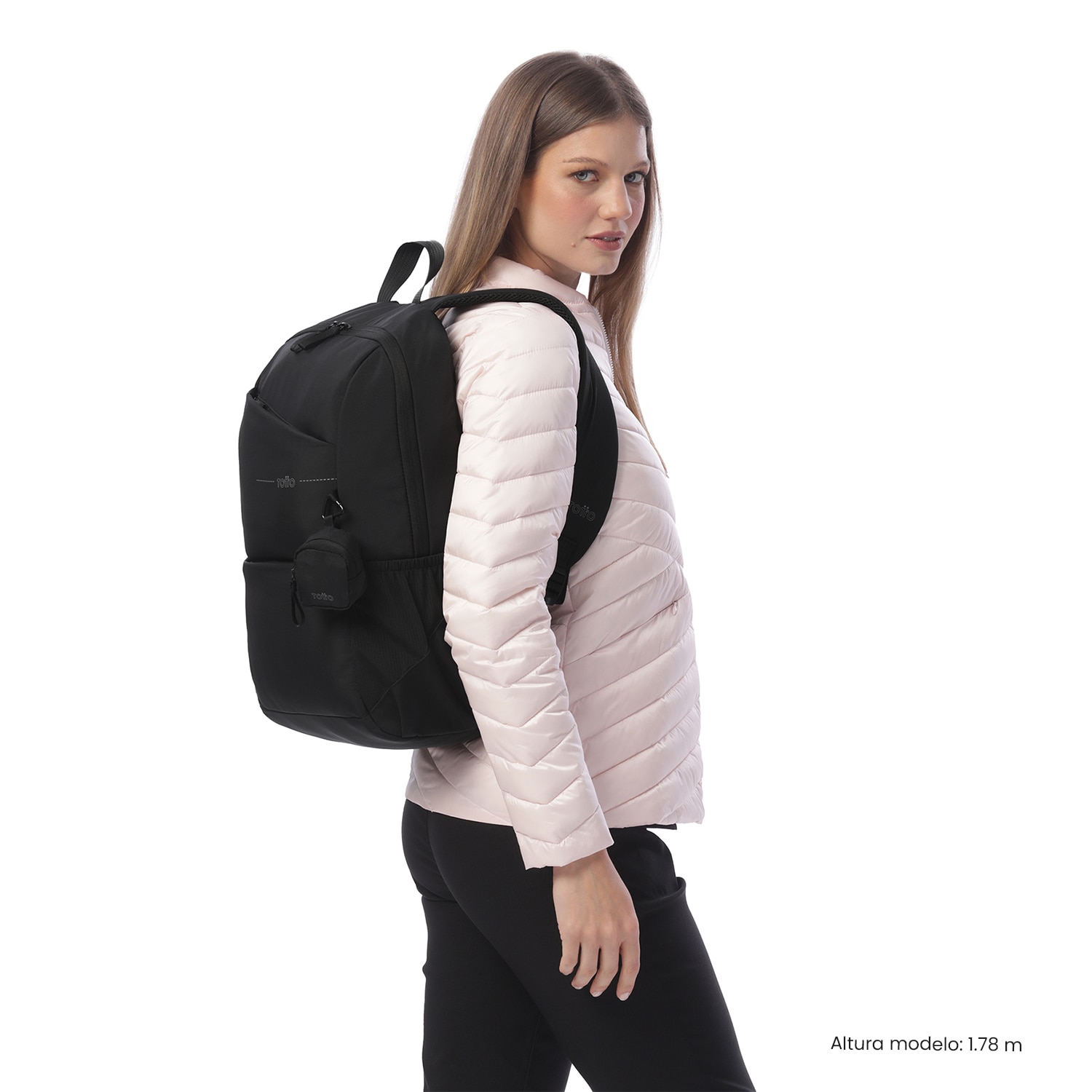 Imagen 2 de Mochila ejecutiva totto suzuka para portátil de 16” y bolsillo secreto Negro