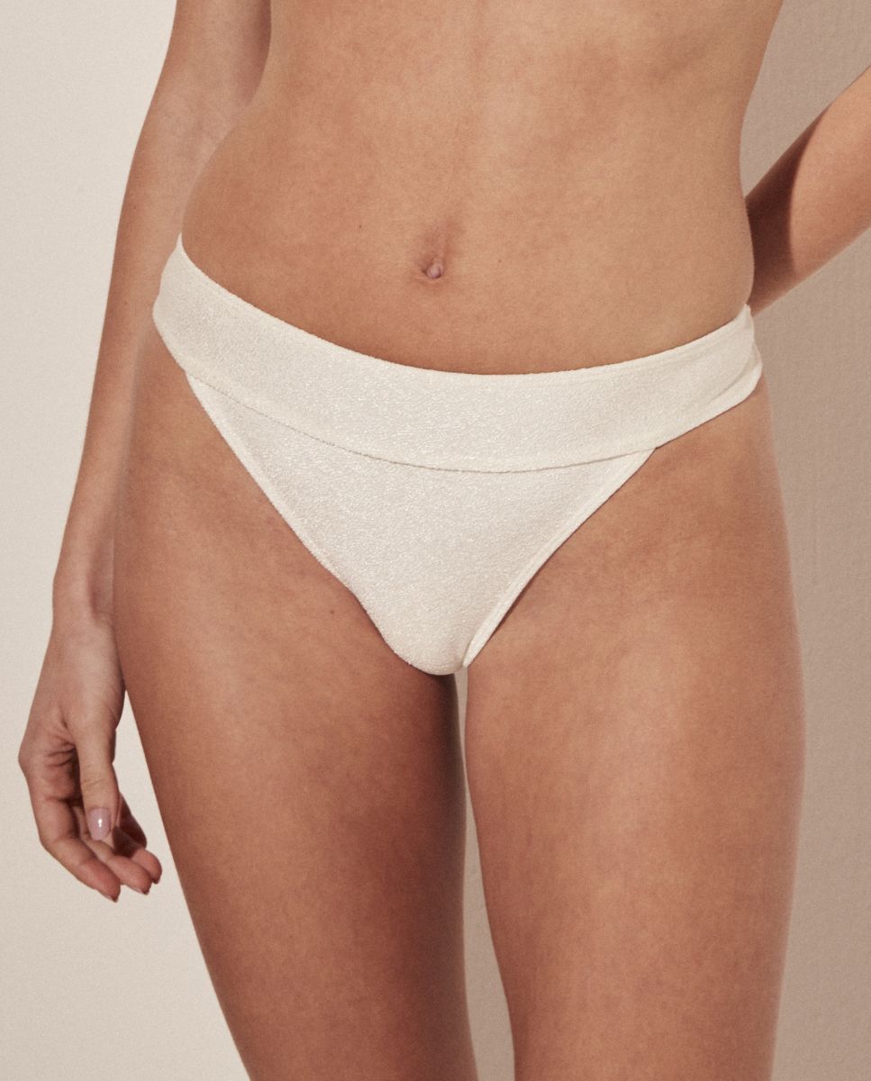 Braga de bikini brasileña lisa - Agua de coco - Blanco Blanco-1