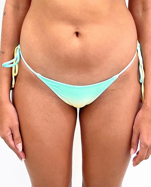 Imagen 0 de Braga de bikini con lazos estampada