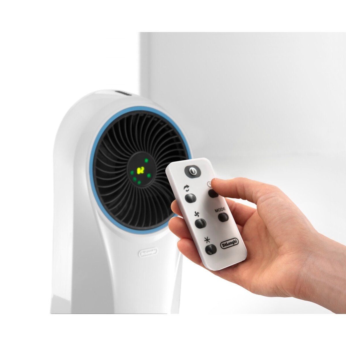 Imagen 4 de Climatizador evaporativo De´Longhi EV250.WH con 6 hs. de refrigeración ininterrumpidas - Blanco Blanco