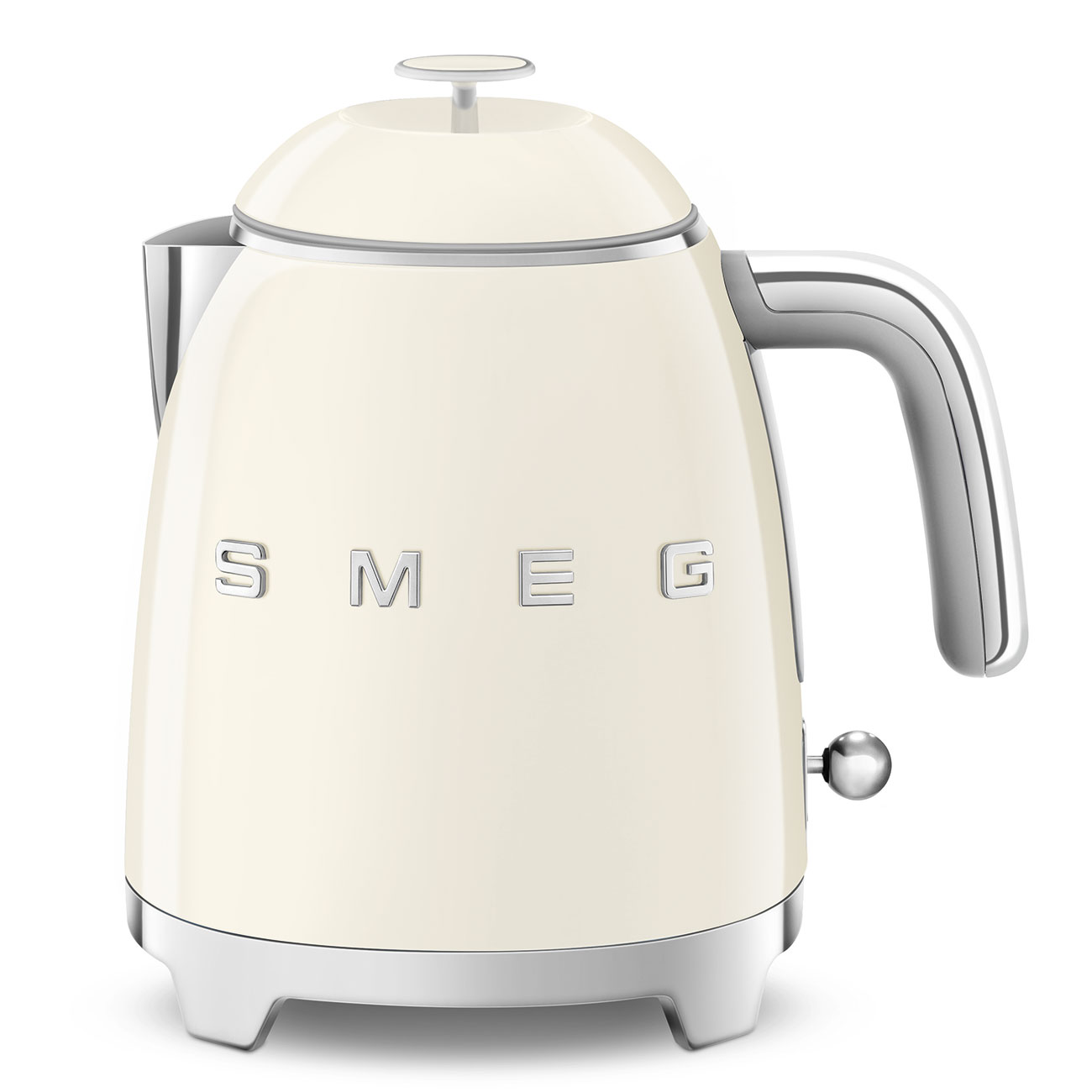 Smeg - Hervidor Smeg KLF05 mini con capacidad para 0.8 litros.