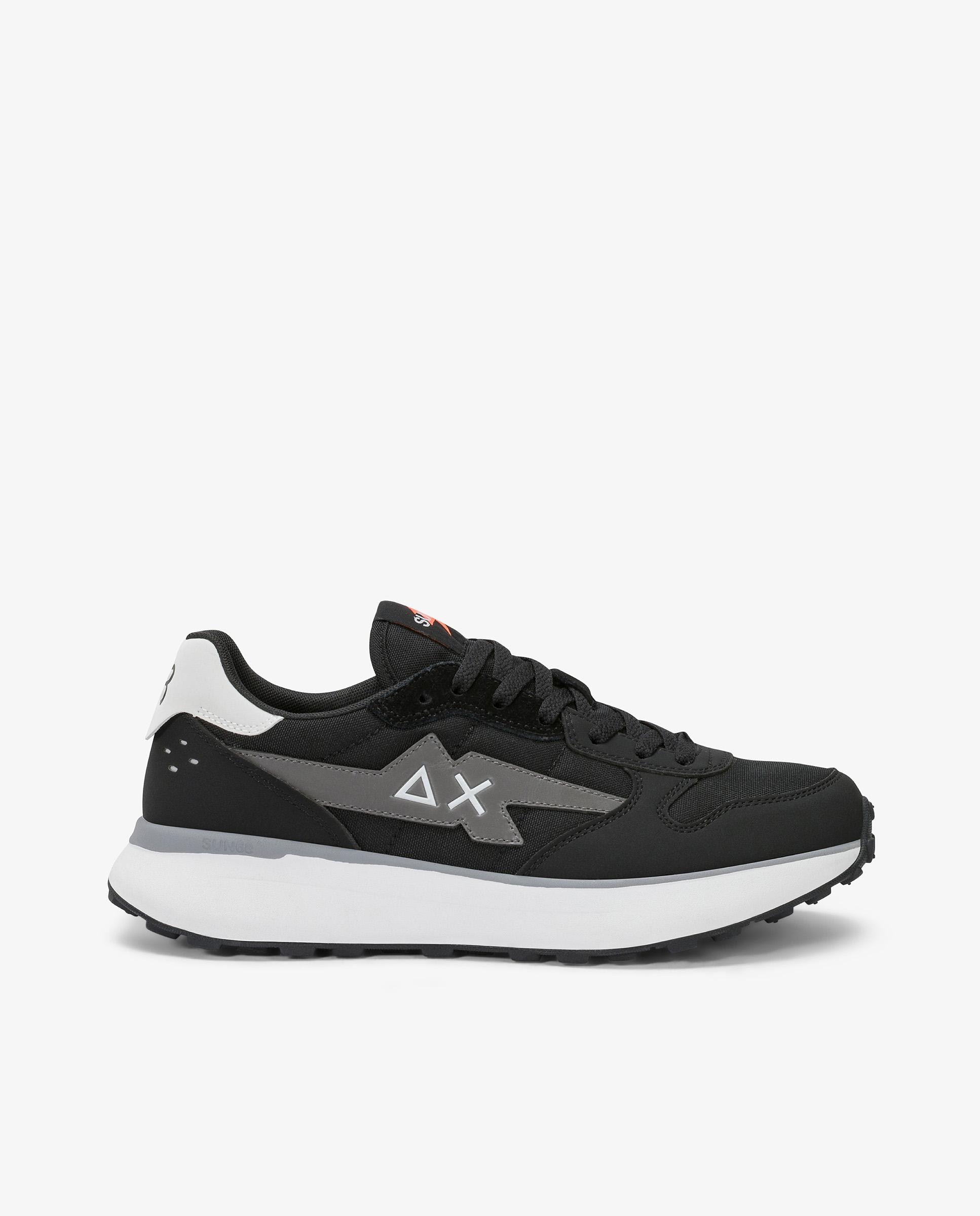 Imagen 0 de Zapatillas deportivas de hombre con cordones Negro