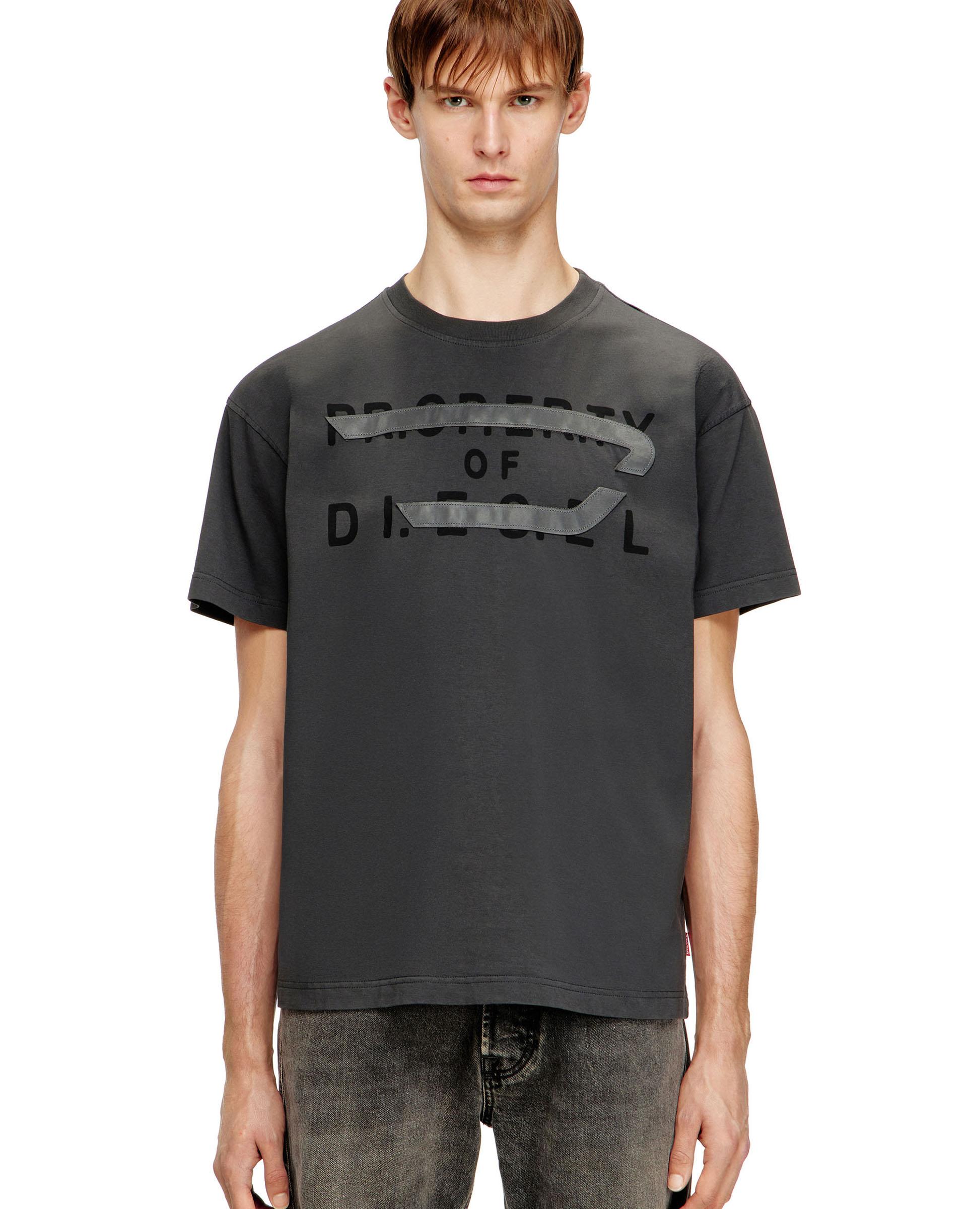 Imagen 0 de Camiseta de manga corta de hombre regular con aplique de D Gris oscuro