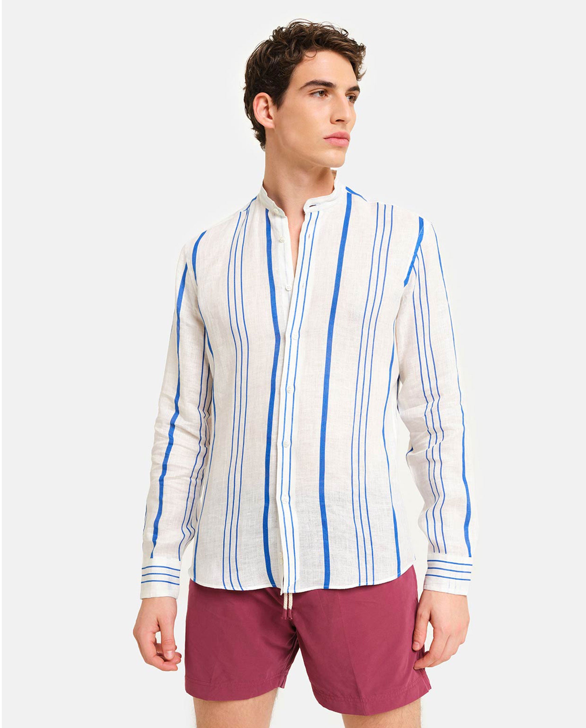 PENINSULA - Camisa de lino de hombre classic de rayas en color blanco.