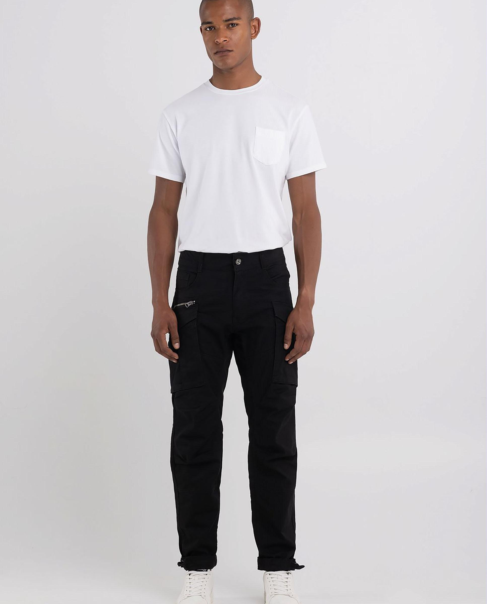 Imagen 0 de Pantalón cargo de hombre con múltiples bolsillos Negro