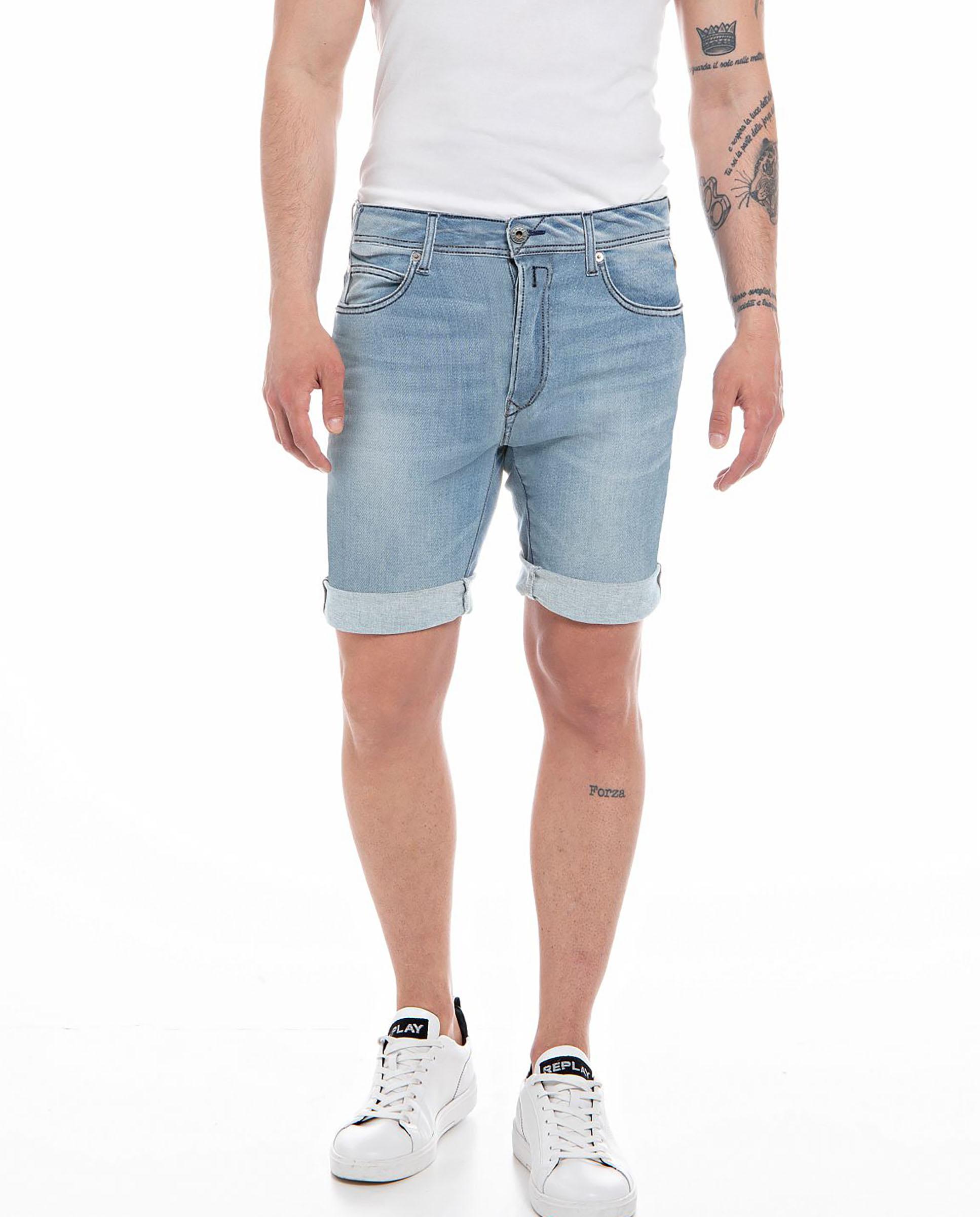 Replay - Bermuda vaquera de hombre slim fit cinco bolsillos.