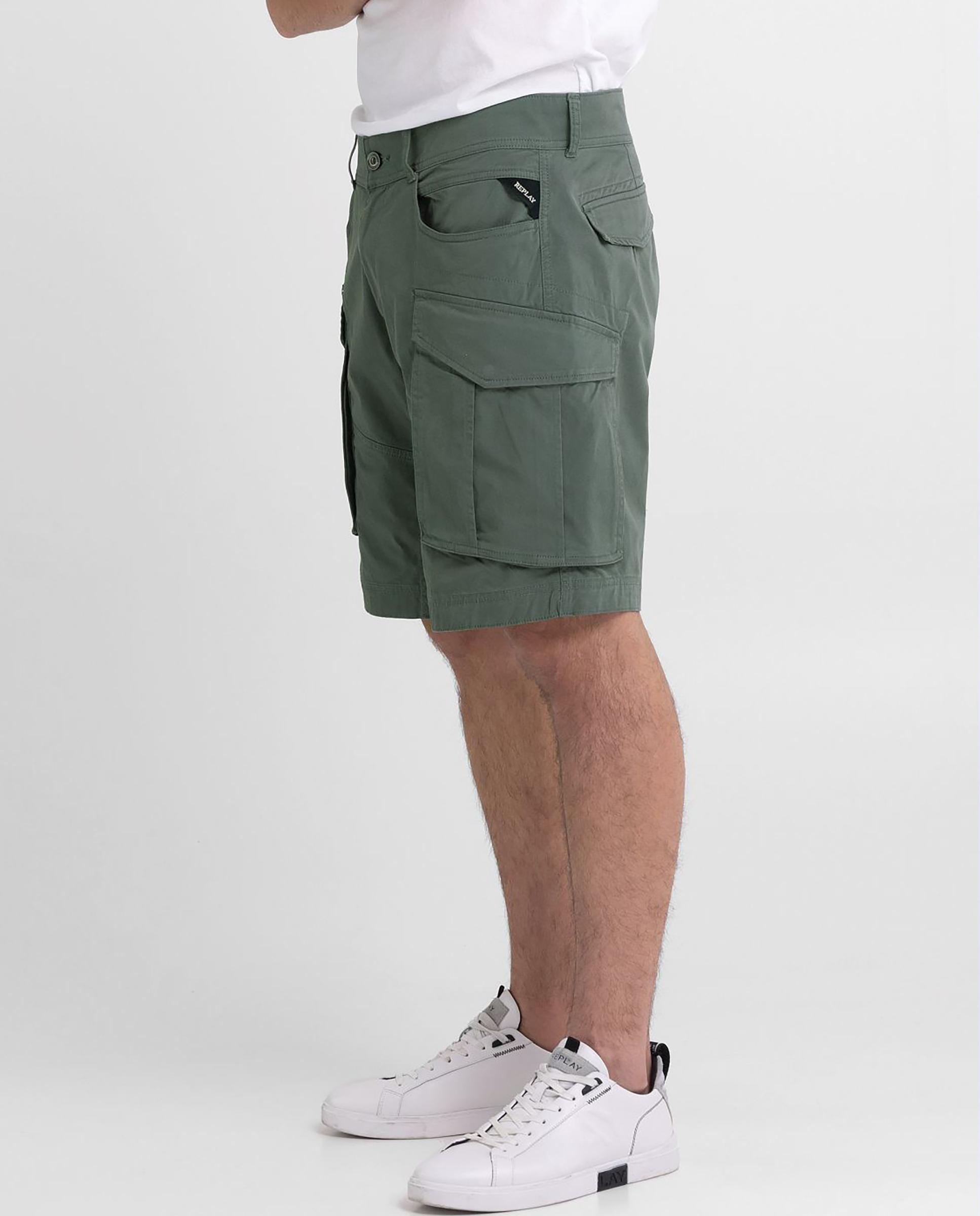 Bermudas cargo de hombre regular fit con bolsillos traseros - Replay - Verde Oliva Verde Oliva-2