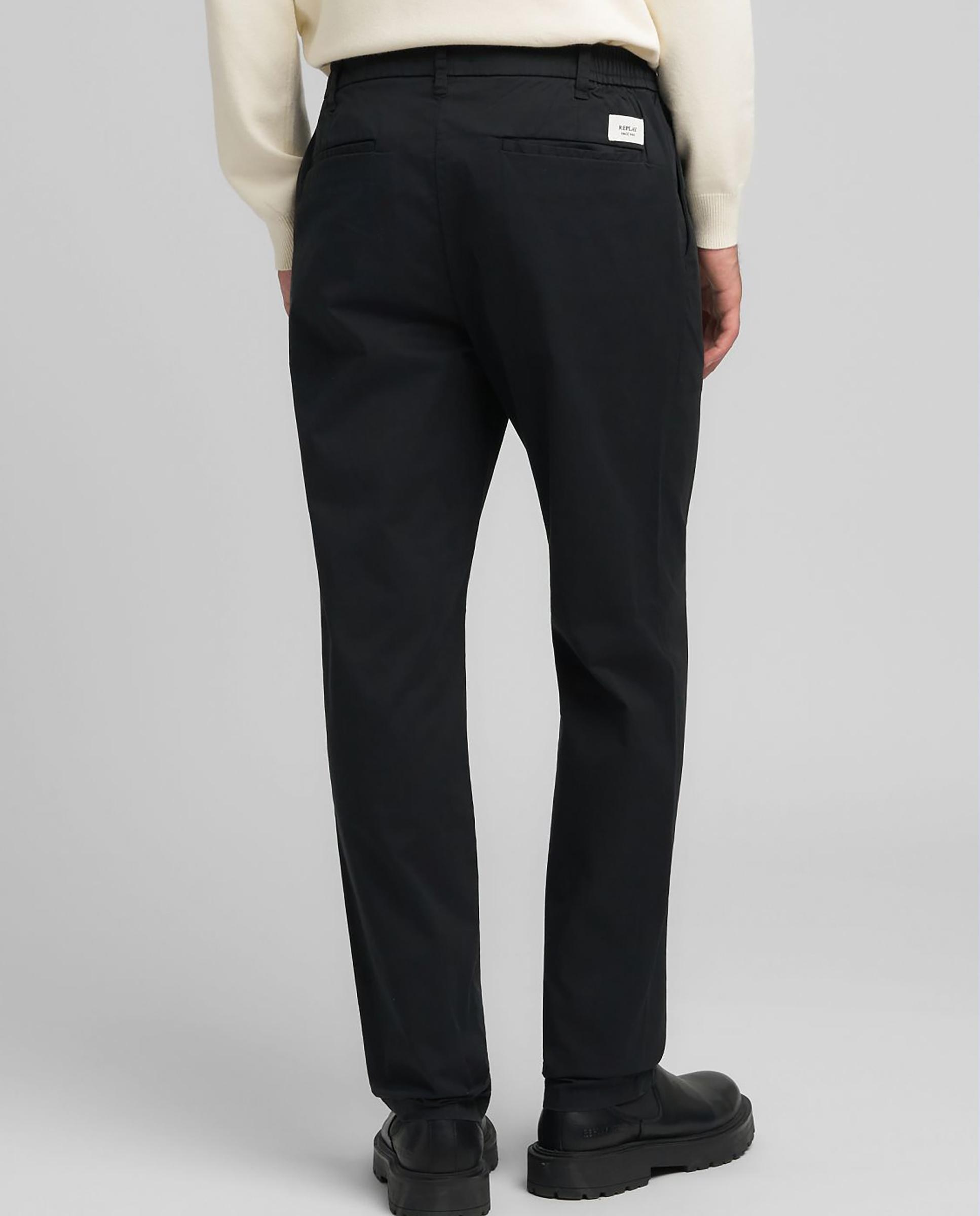 Chino de hombre relaxed fit con bolsillos laterales y traseros - Replay - Negro Negro-3