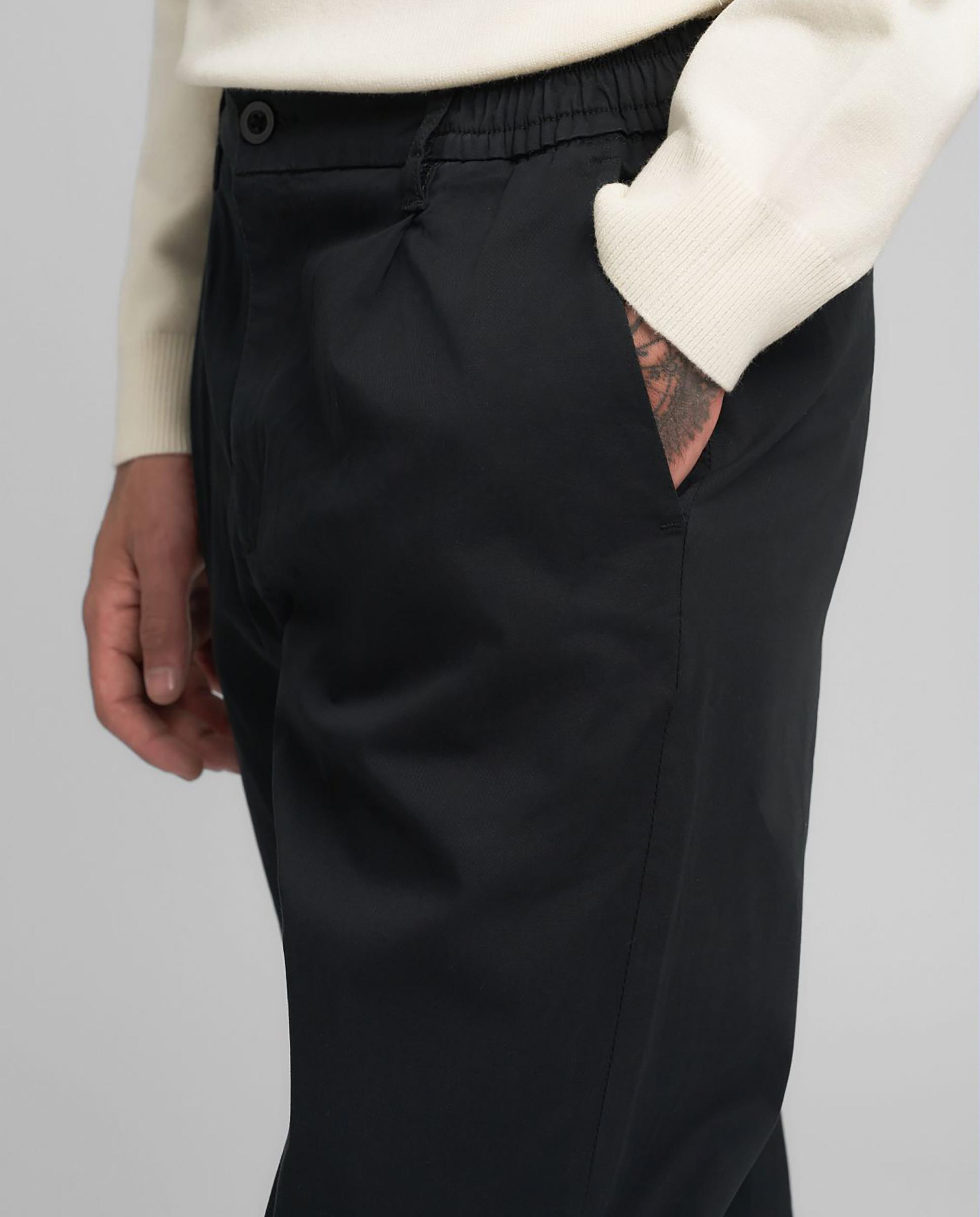 Chino de hombre relaxed fit con bolsillos laterales y traseros - Replay - Negro Negro-6