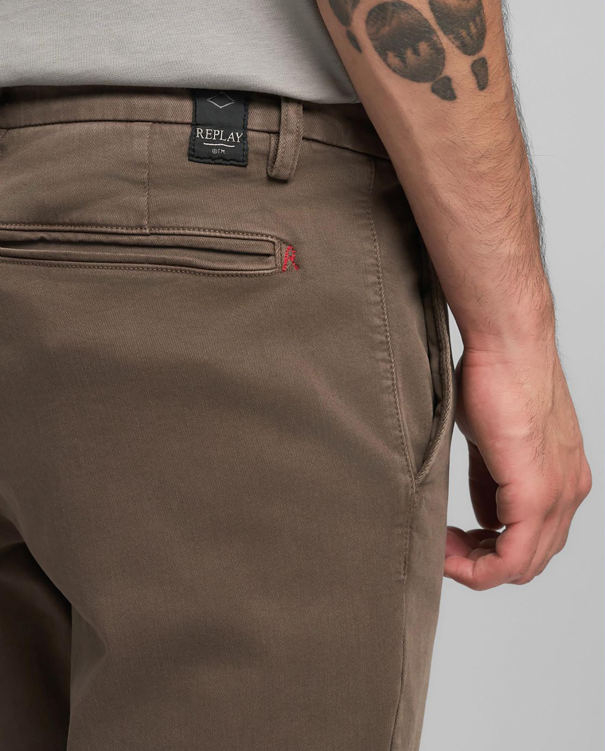 Chinos de hombre regular fit con bolsillos - Replay - Marrón Marrón-4