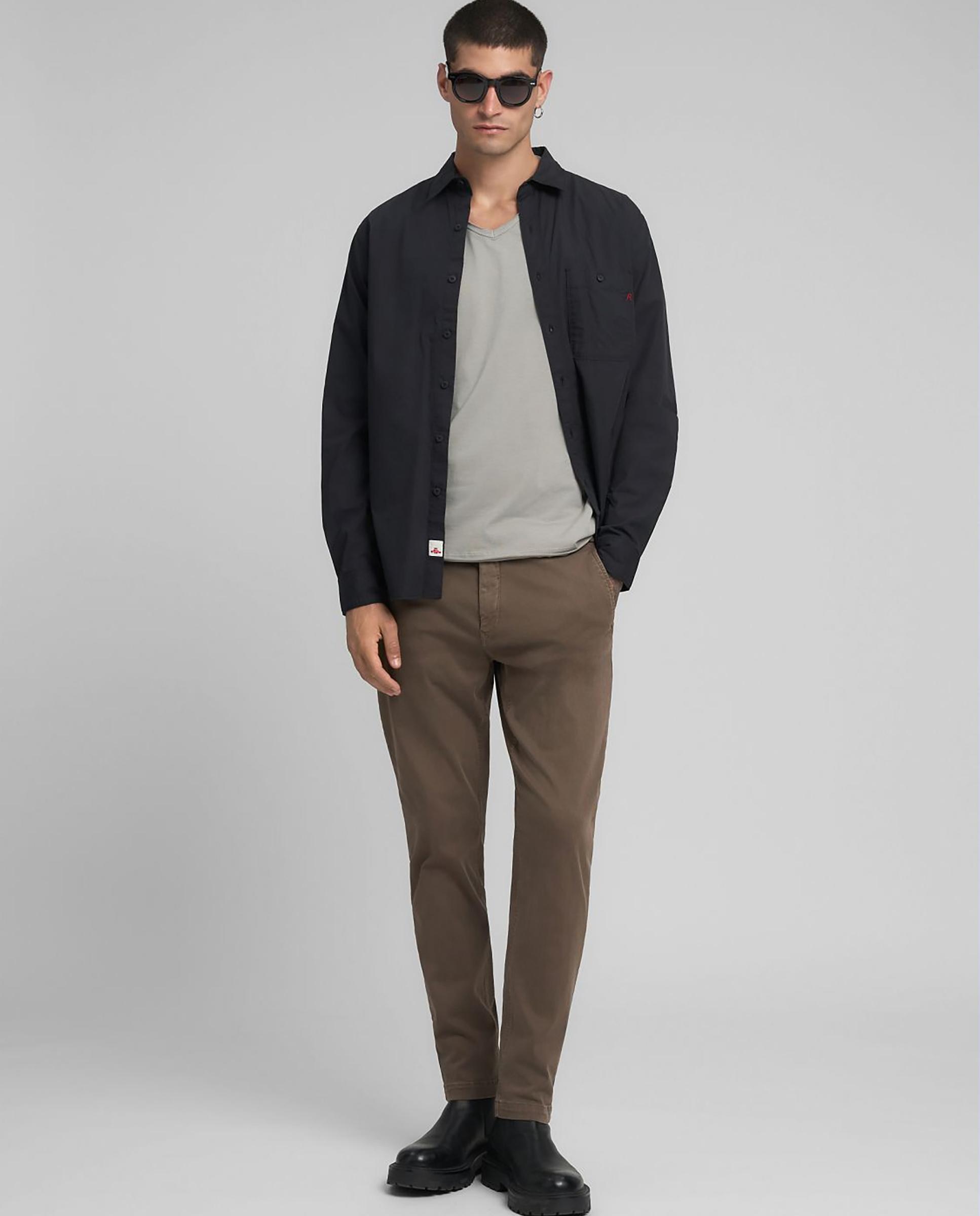 Replay - Chino de hombre regular fit con dos bolsillos franceses.