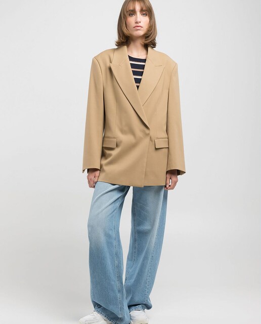 Imagen 0 de Blazer de mujer con bolsillos y solapas
