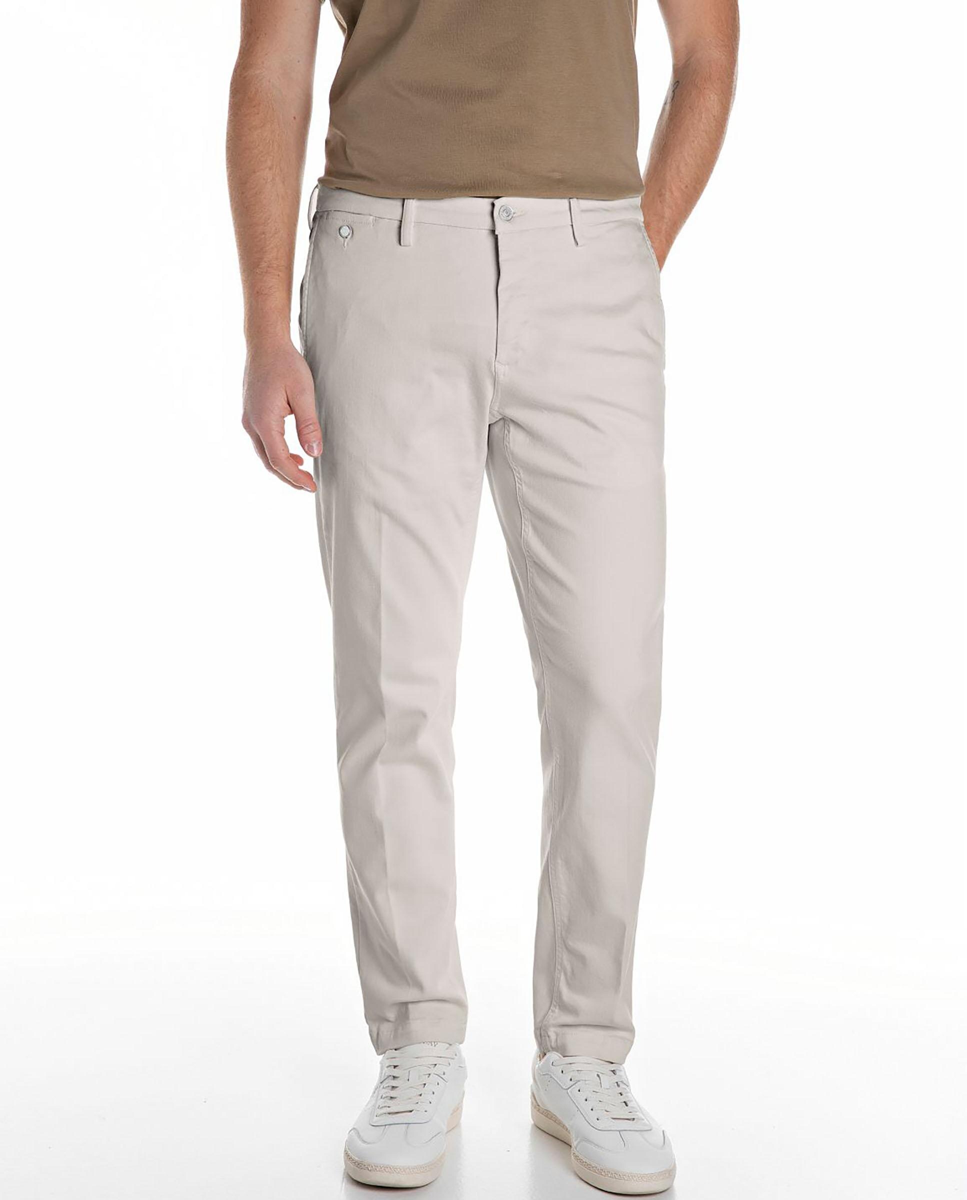 Imagen 0 de Chino de hombre regular fit de algodón elástico Negro