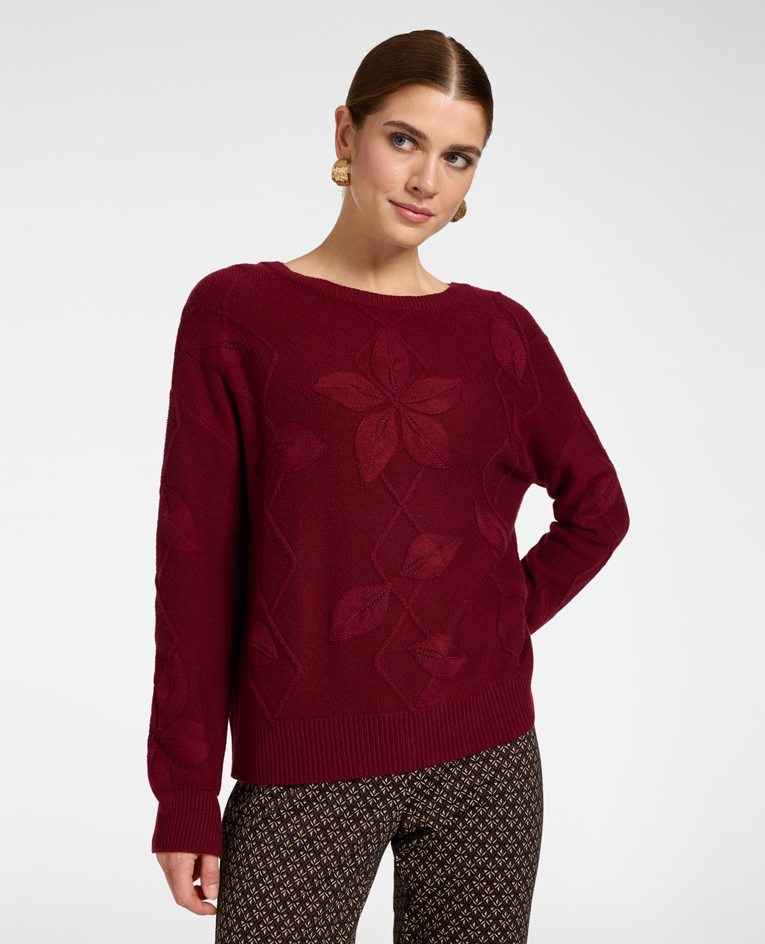 Jersey de mujer de mezcla de cachemir con labor floral modelo regular con largo medio y cuello redondo - Elena Miró - Burdeos Burdeos-1