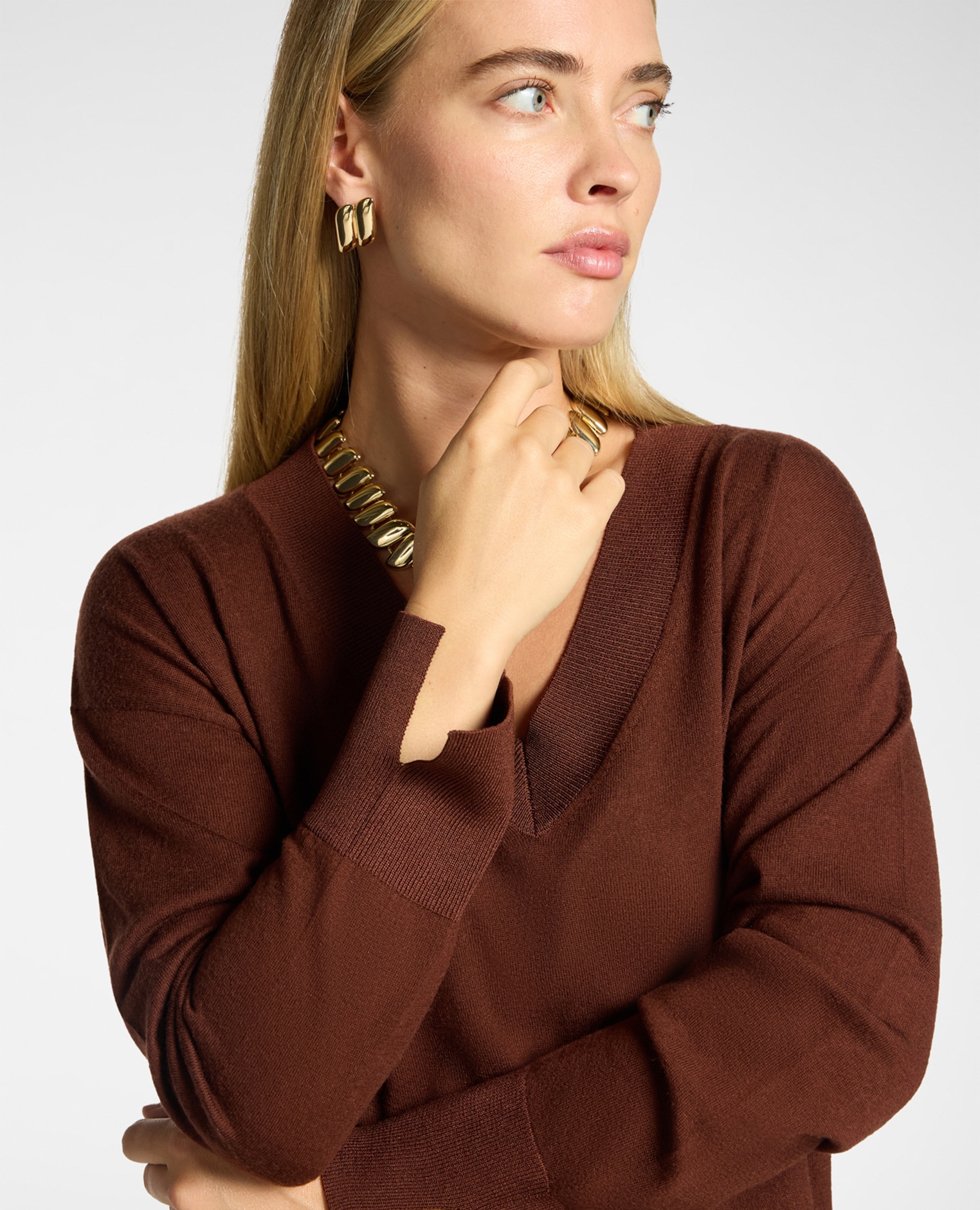 Jersey de mujer de cuello en v de pura lana ajuste regular y longitud media - Elena Miró - Marrón Marrón-4