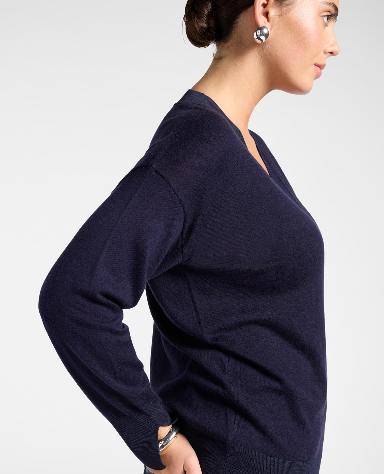 Jersey de mujer de cuello en v de pura lana ajuste regular y longitud media - Elena Miró - Azul Azul-4