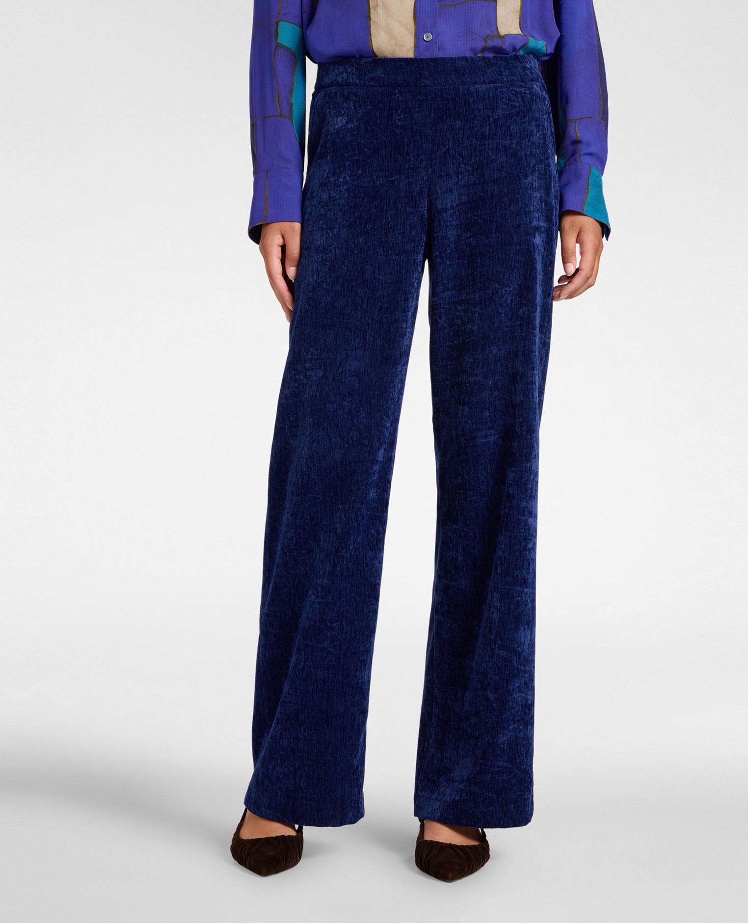 Imagen 3 de Pantalones de mujer palazzo de terciopelo ajuste wide con cierre de cremallera y bolsillos diagonales - Elena Miró - Azul Azul