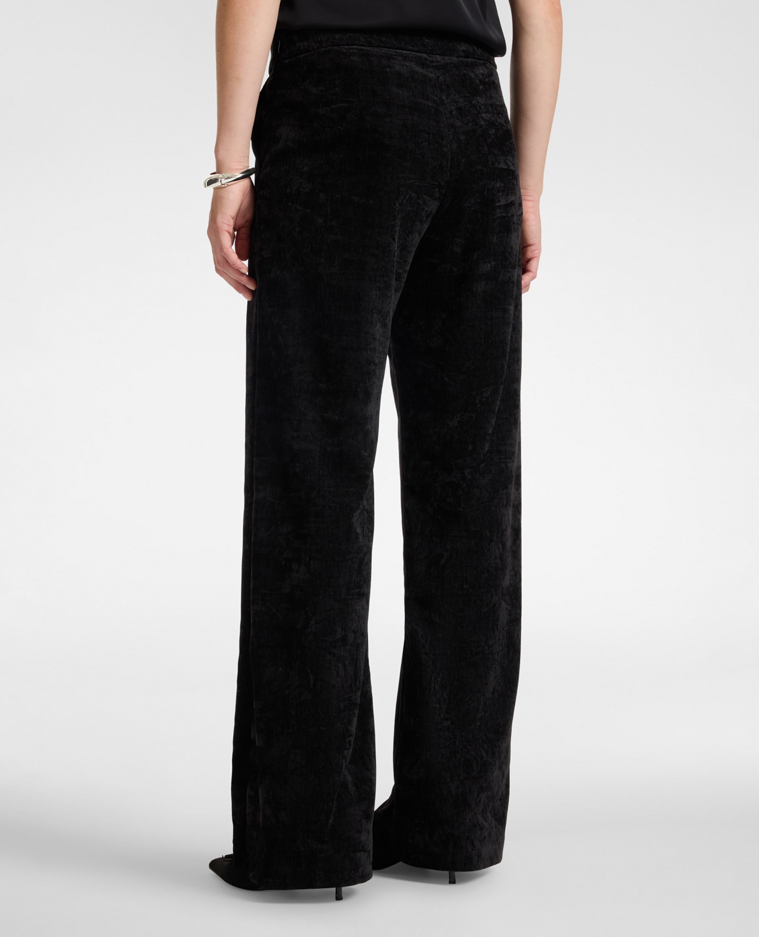 Imagen 2 de Pantalones de mujer palazzo de terciopelo ajuste wide con cierre de cremallera y bolsillos diagonales - Elena Miró - Negro Negro