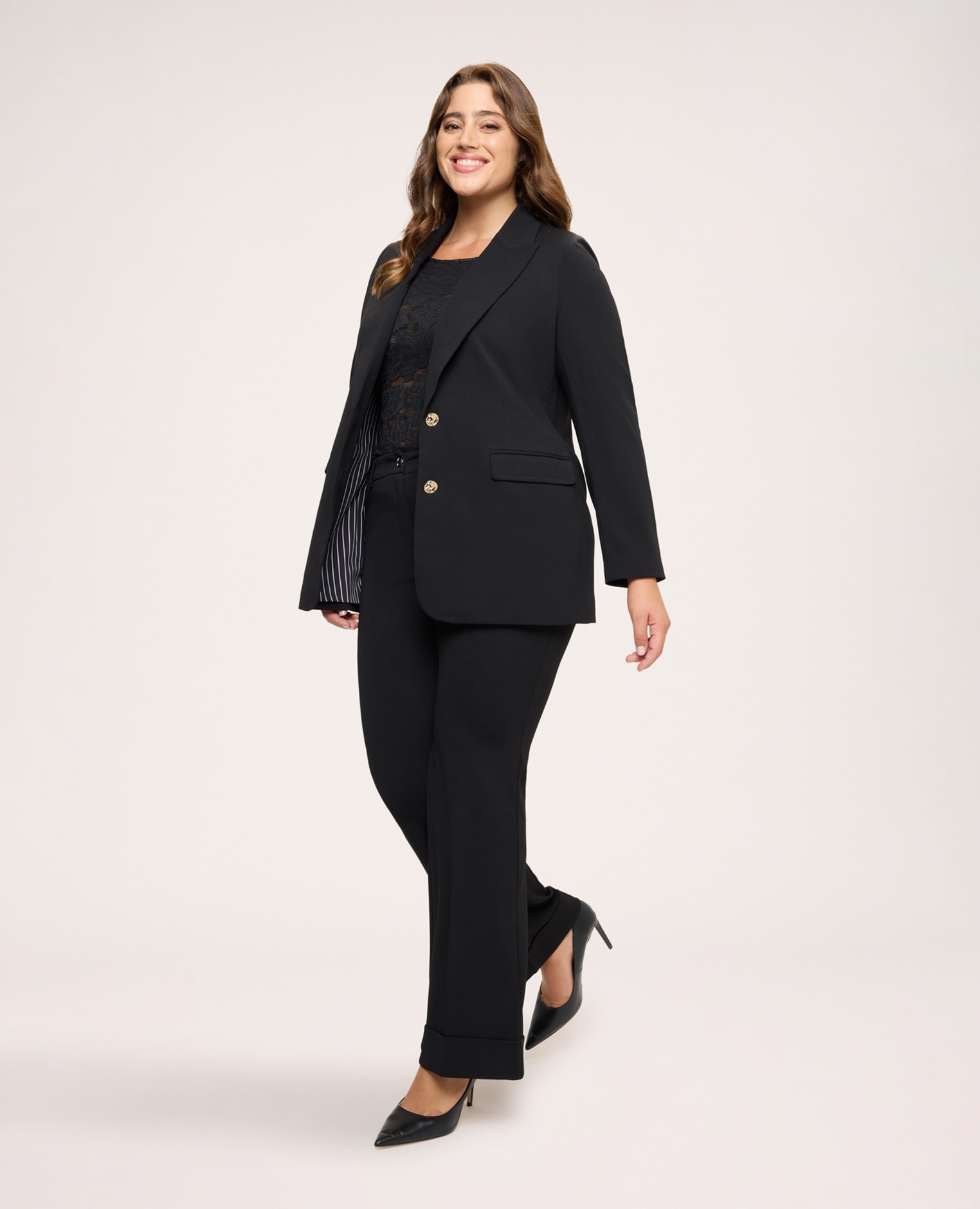 Imagen 0 de Pantalones de mujer flare en tejido stretch ajuste y diseño para el máximo confort Negro