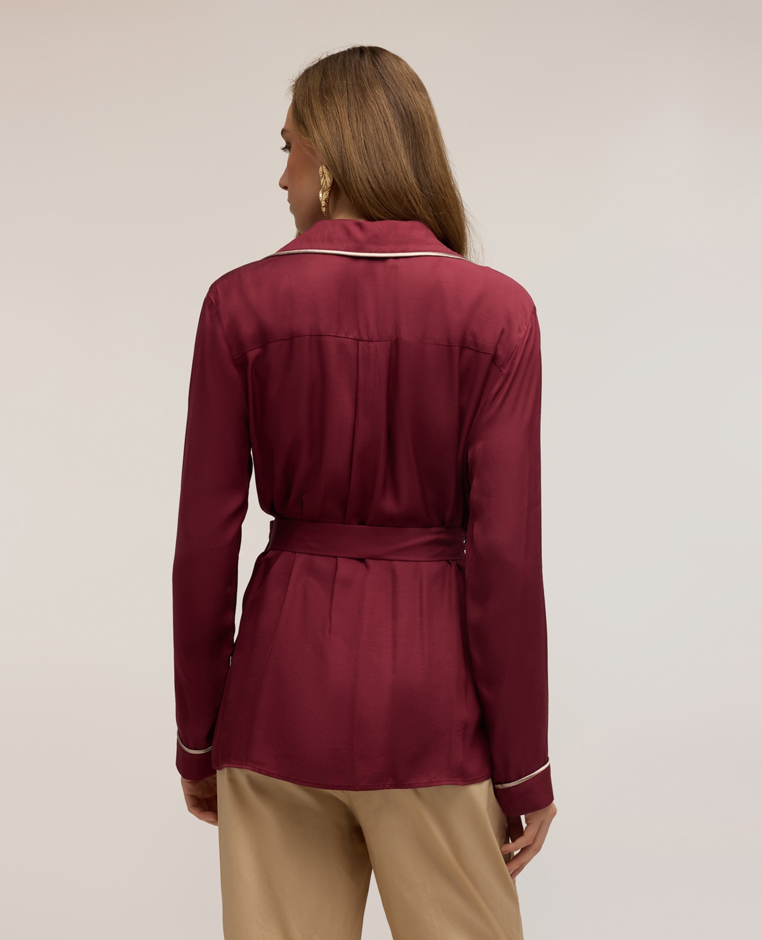 Camisa de mujer en twill de viscosa con perfiles en contraste cuello de solapa con botones a la vista - Motivi - Burdeos Burdeos-2